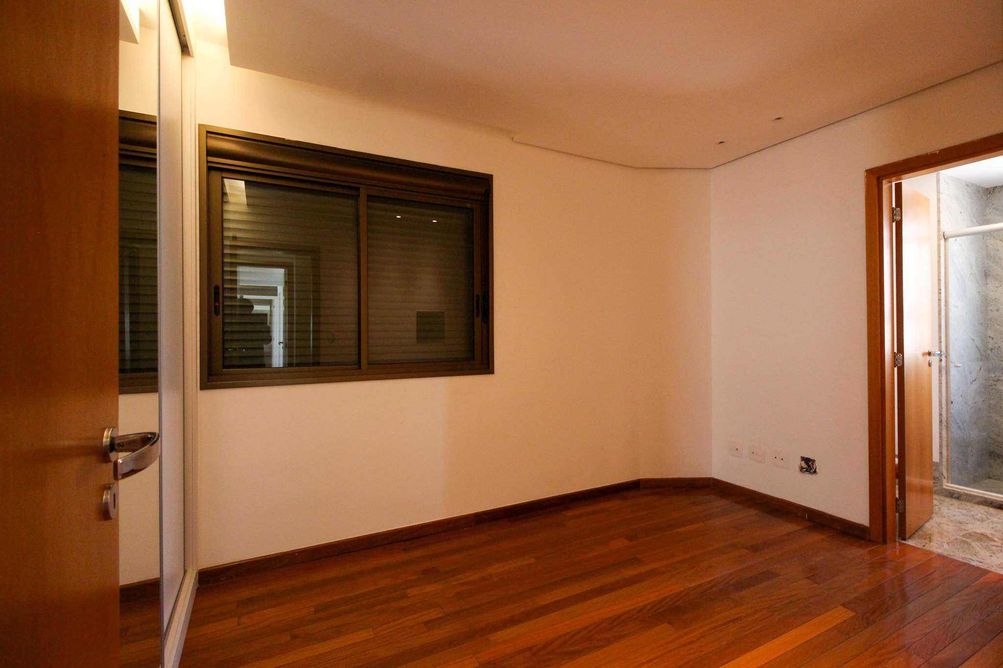 Apartamento à venda com 4 quartos, 158m² - Foto 12