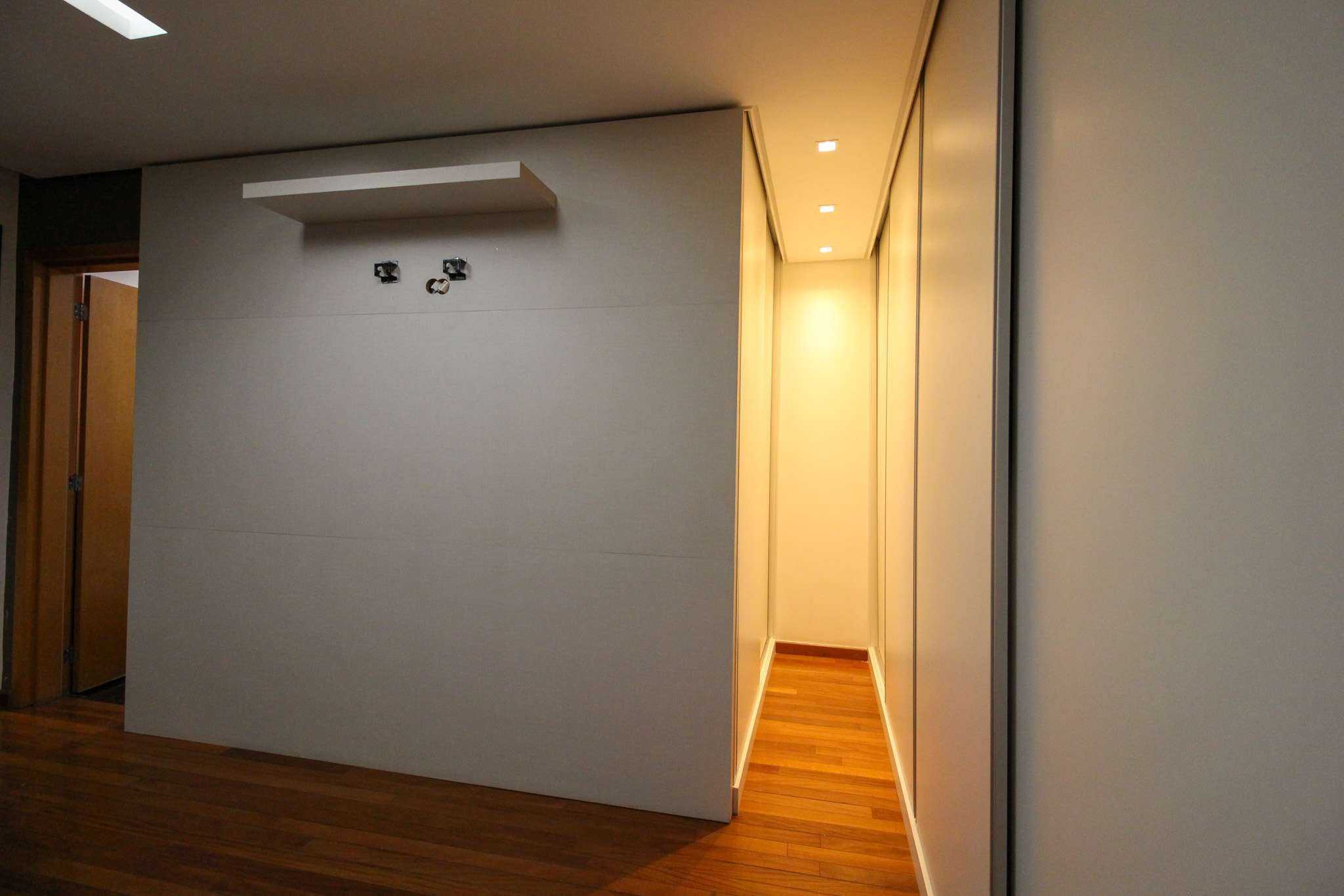 Apartamento à venda com 4 quartos, 158m² - Foto 4