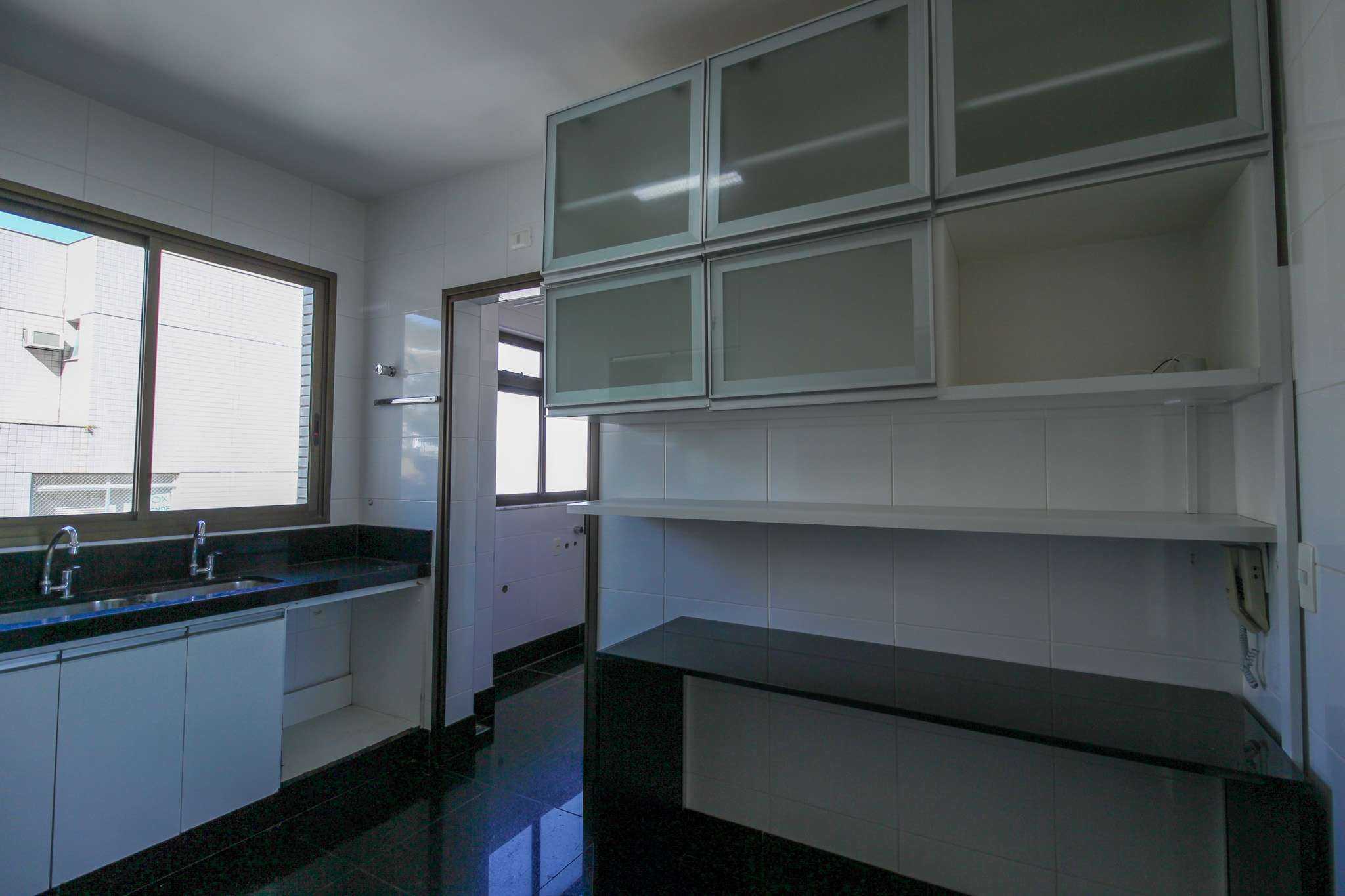 Apartamento à venda com 4 quartos, 158m² - Foto 22