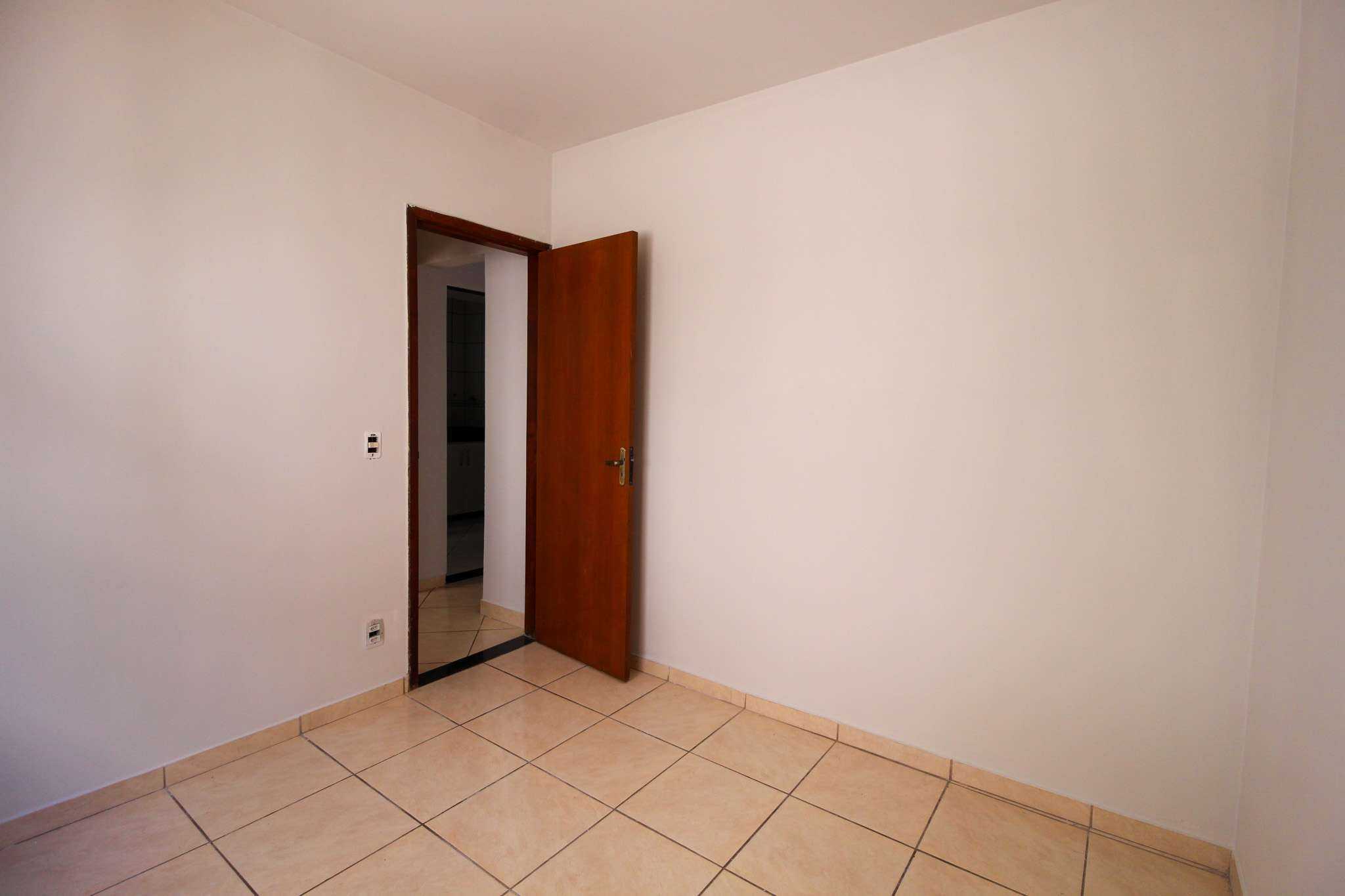 Apartamento à venda com 2 quartos, 45m² - Foto 1