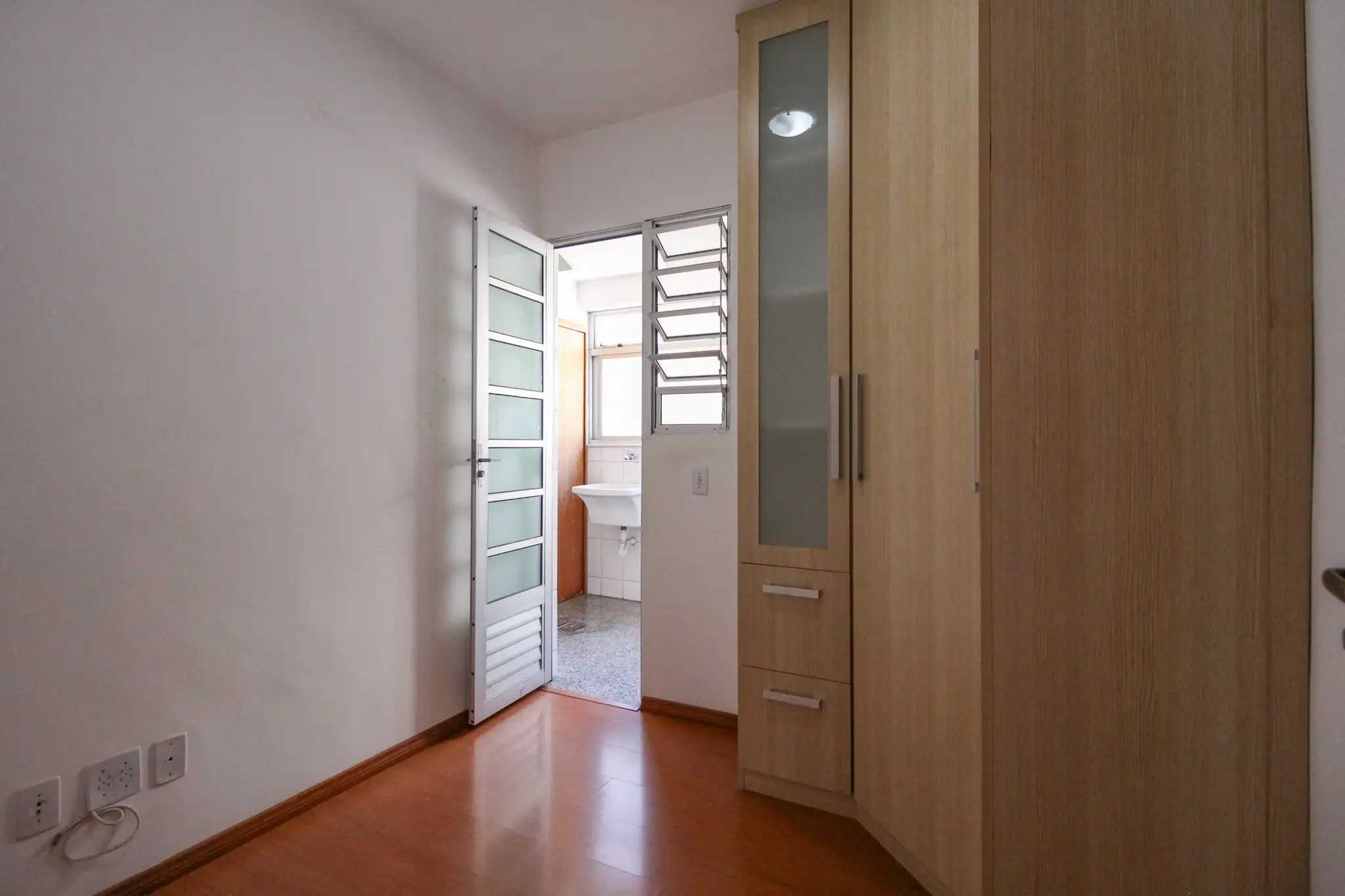 Apartamento, 3 quartos, 100 m² - Foto 1