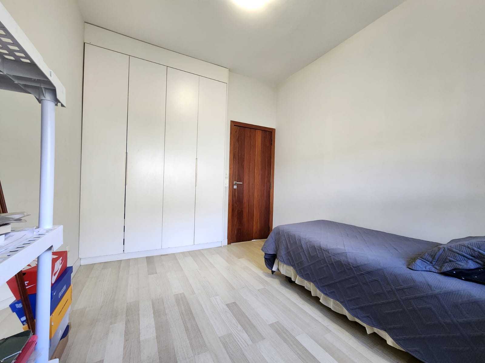 Casa à venda com 4 quartos, 80m² - Foto 9