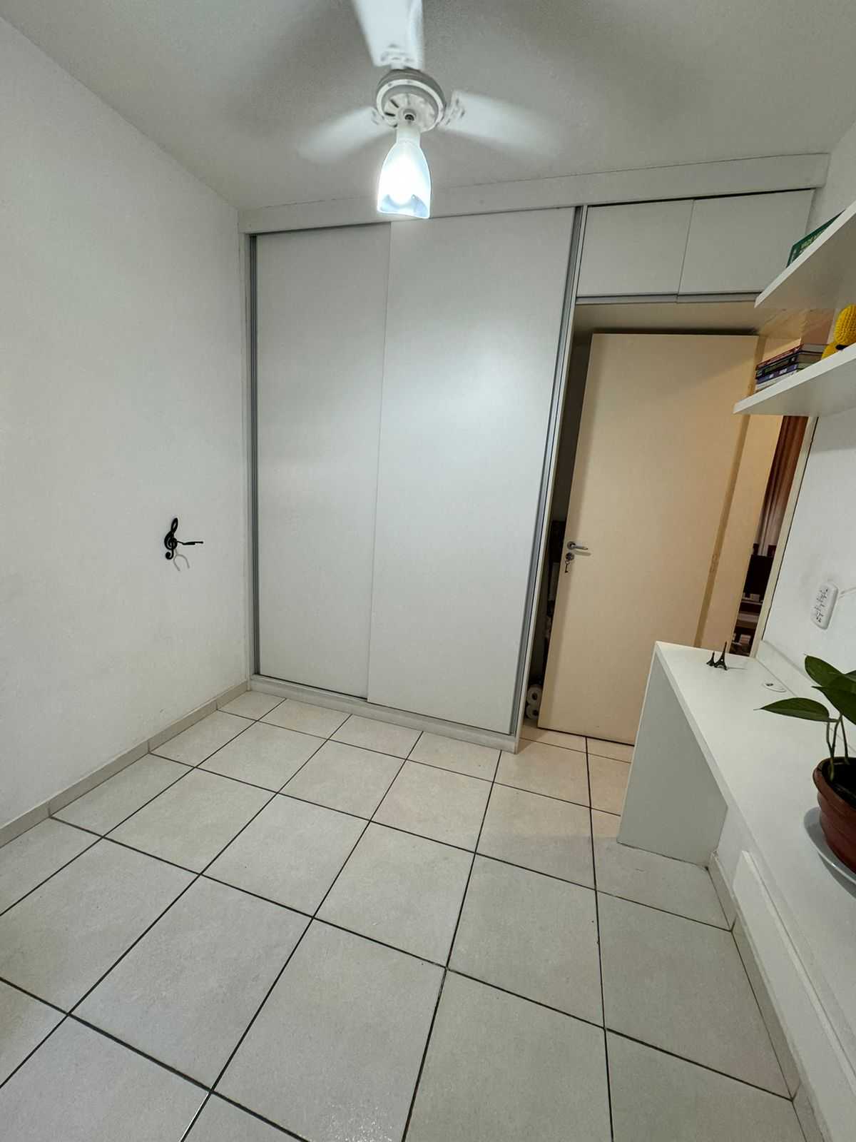 Apartamento à venda com 2 quartos, 75m² - Foto 10