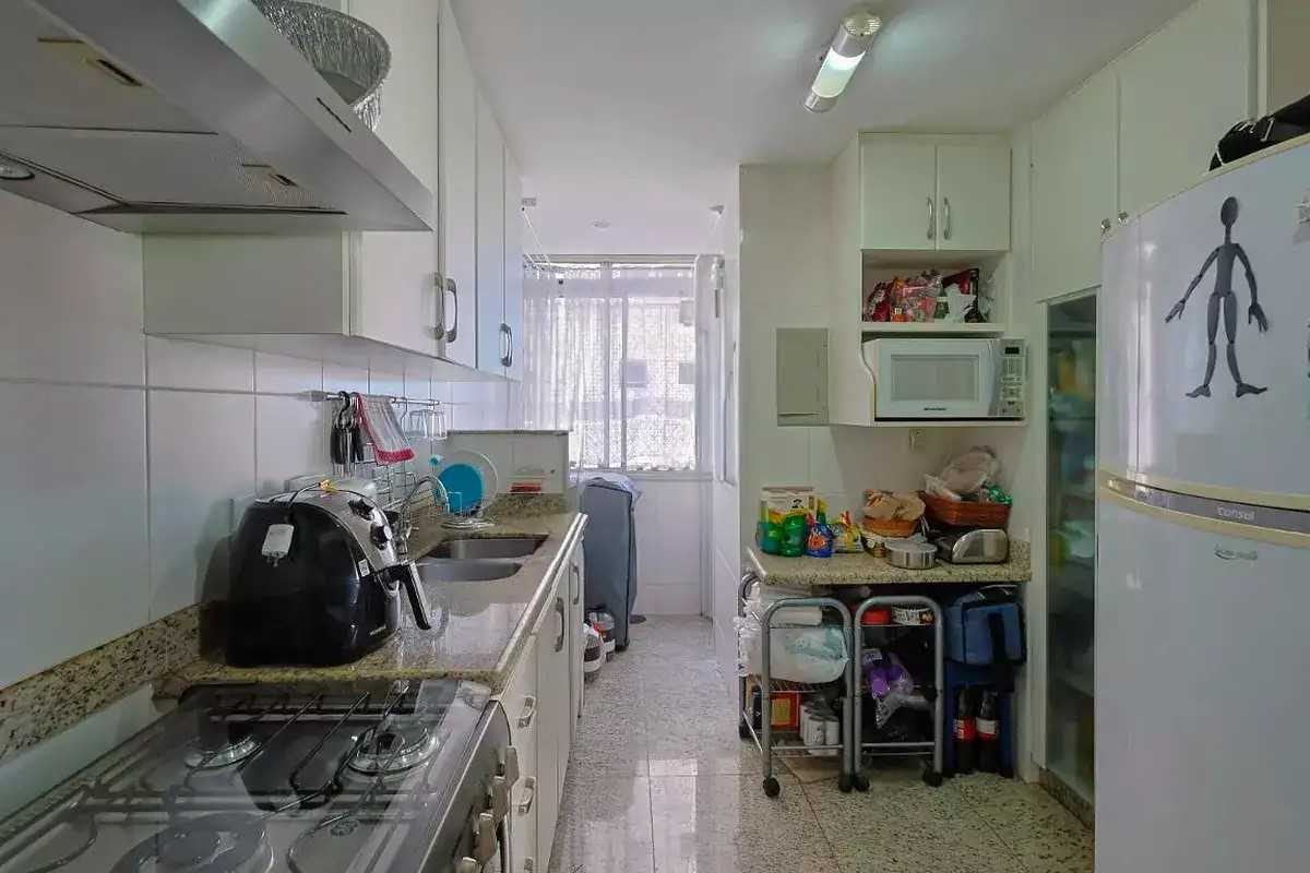 Apartamento à venda com 3 quartos, 85m² - Foto 4