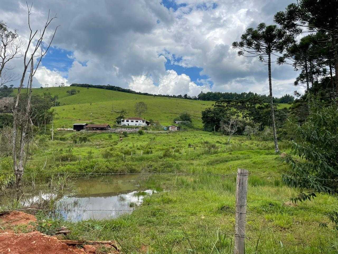 Chácara à venda com 4 quartos, 2855600m² - Foto 1