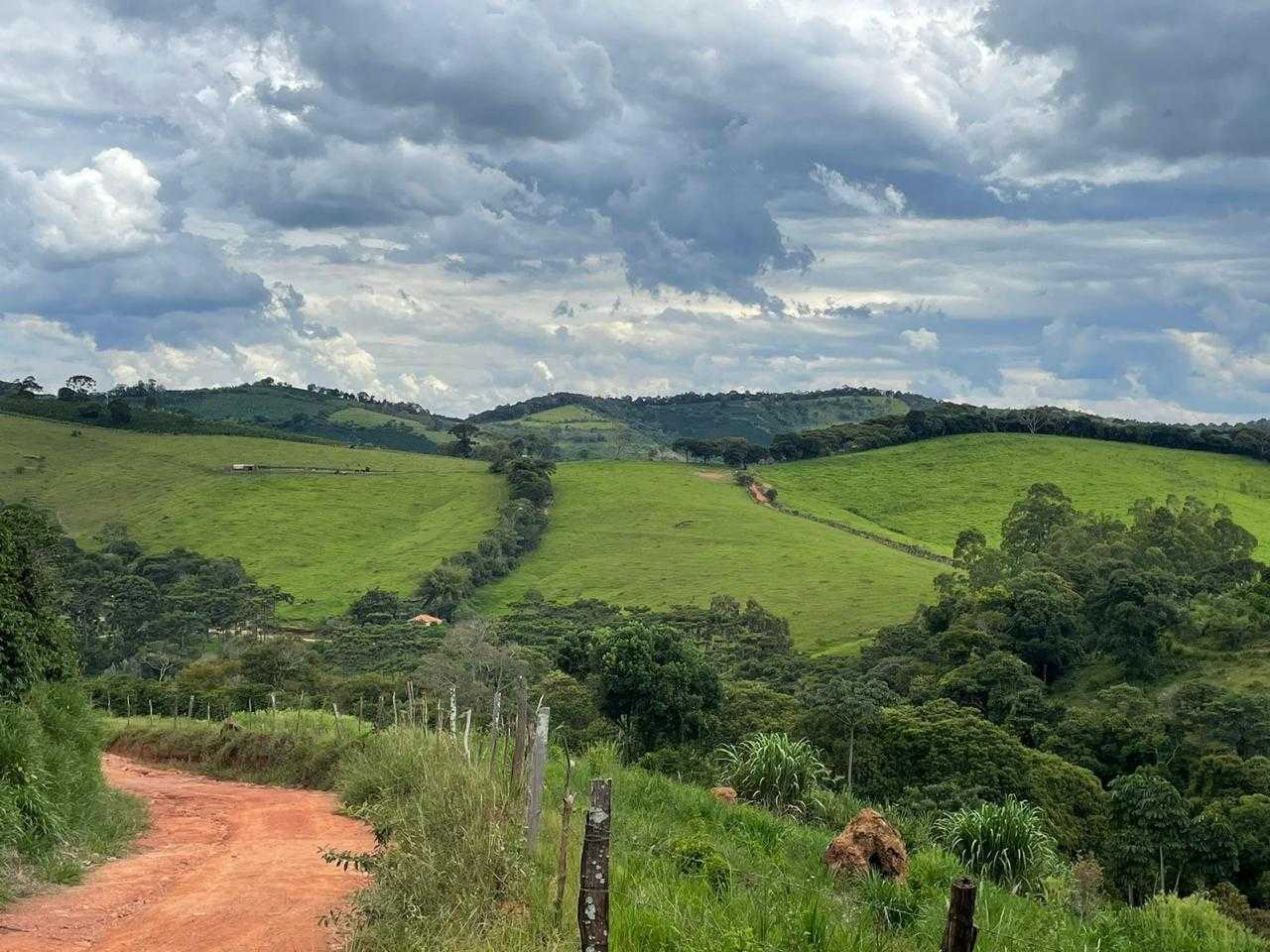 Chácara à venda com 4 quartos, 2855600m² - Foto 3