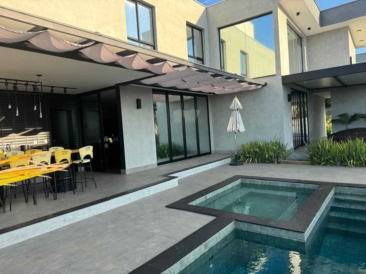 Casa de Condomínio à venda com 4 quartos, 320m² - Foto 25