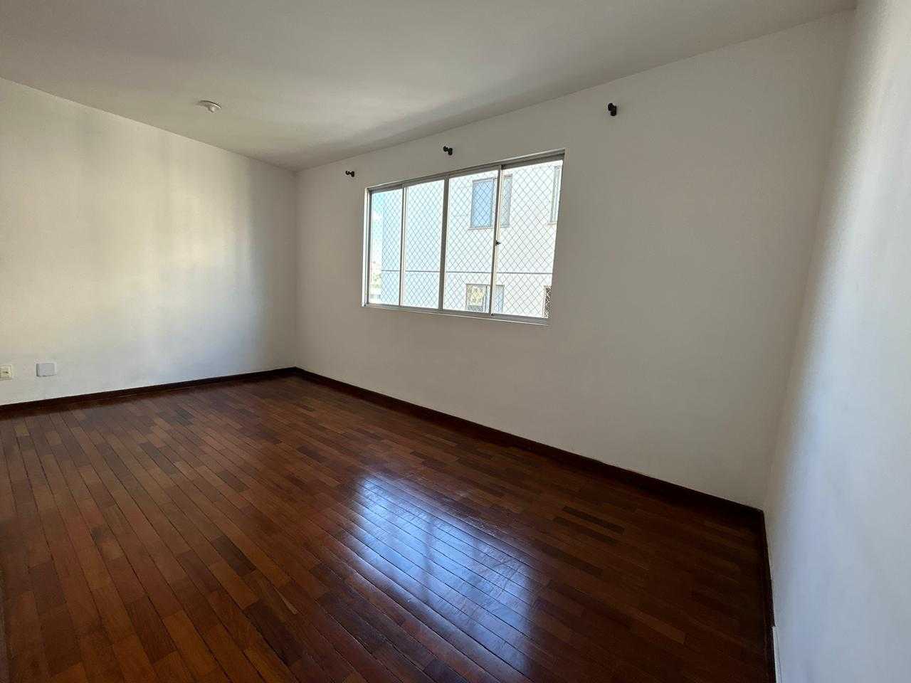 Apartamento à venda com 3 quartos, 86m² - Foto 2