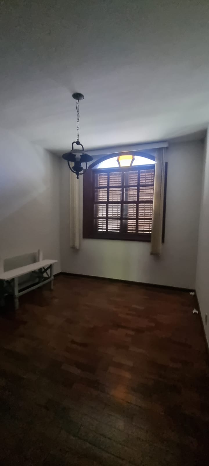 Casa para alugar com 4 quartos, 200m² - Foto 17