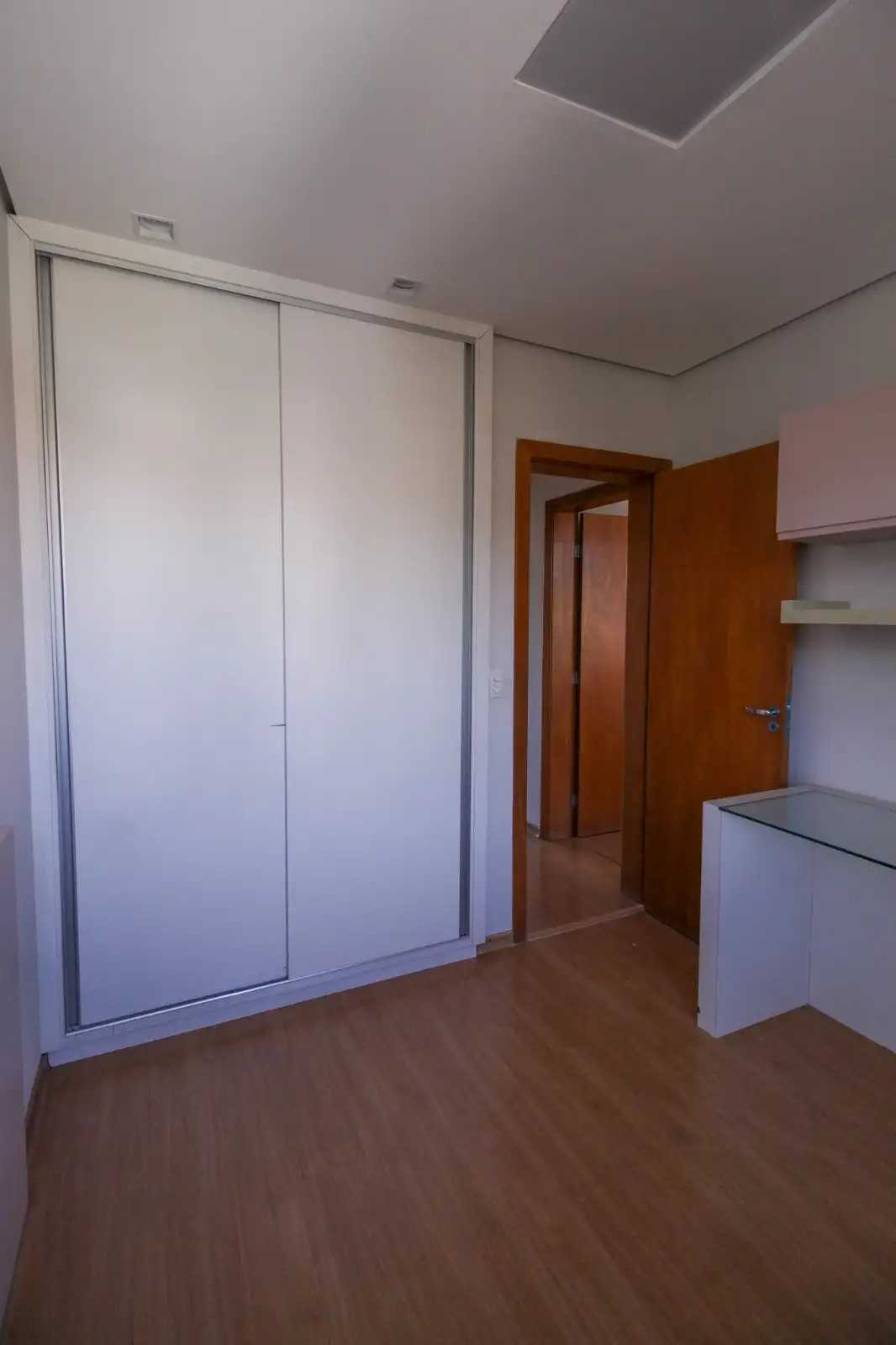 Apartamento à venda com 3 quartos, 80m² - Foto 6