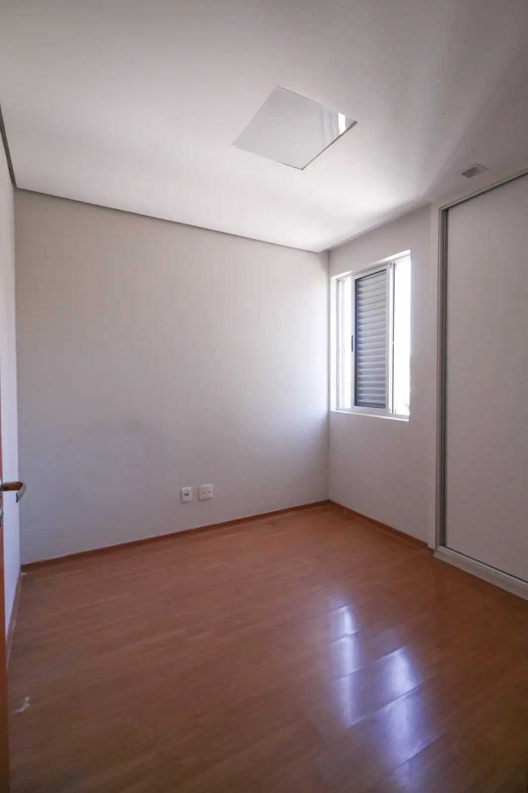 Apartamento à venda com 3 quartos, 80m² - Foto 16