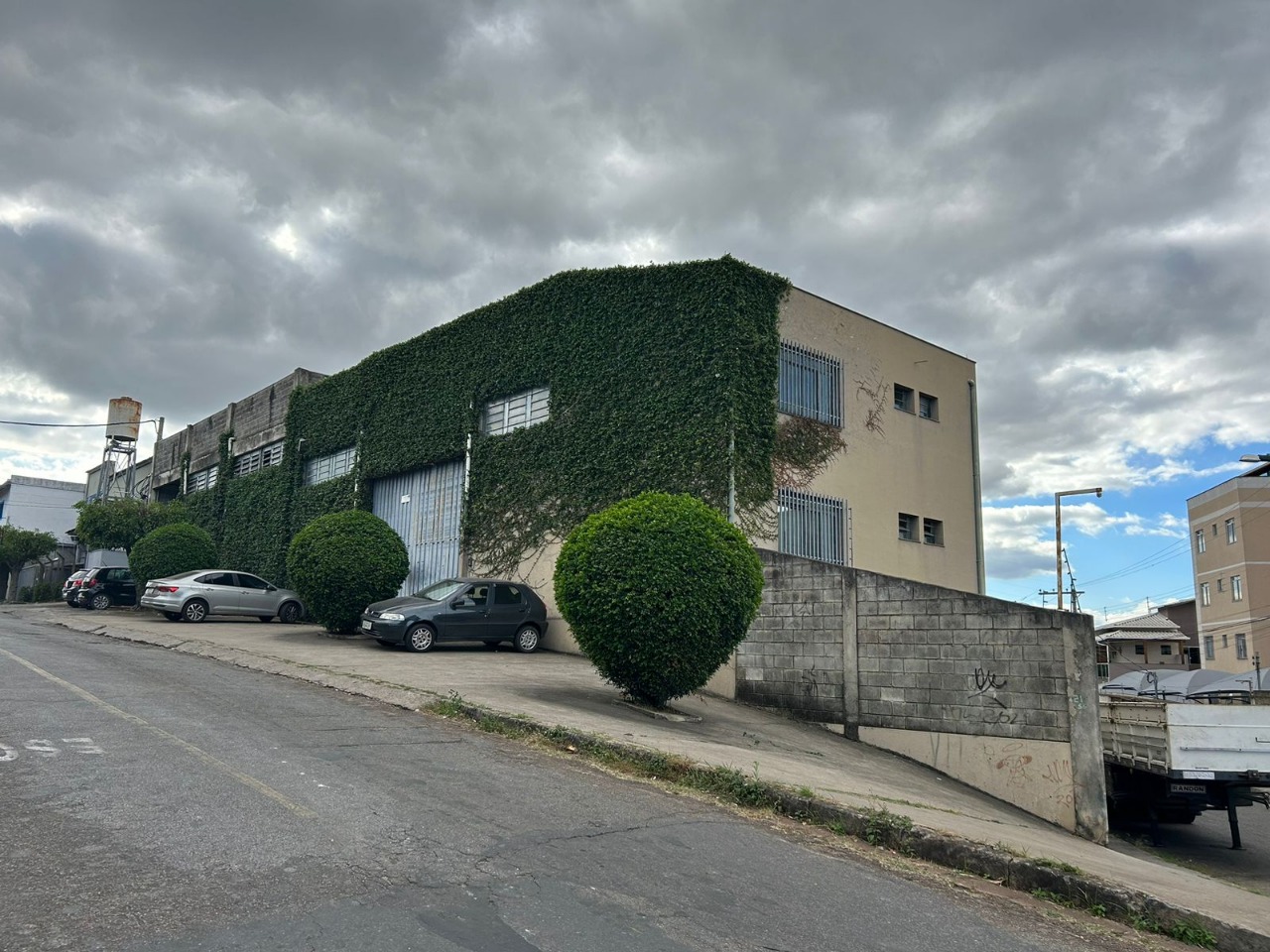 Depósito-Galpão, 1200 m² - Foto 1