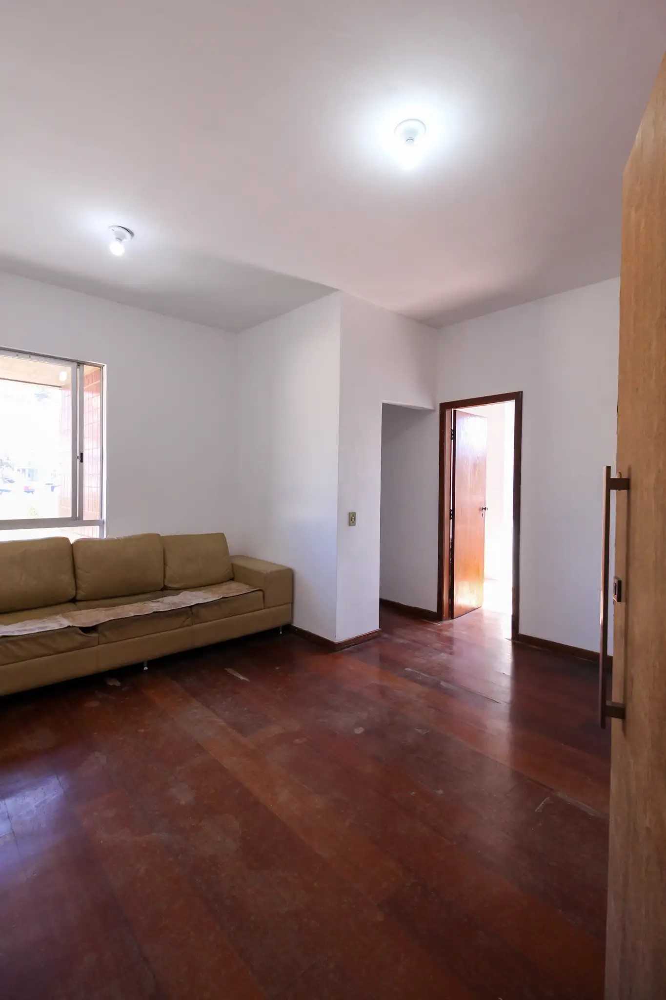 Apartamento à venda com 2 quartos, 55m² - Foto 2