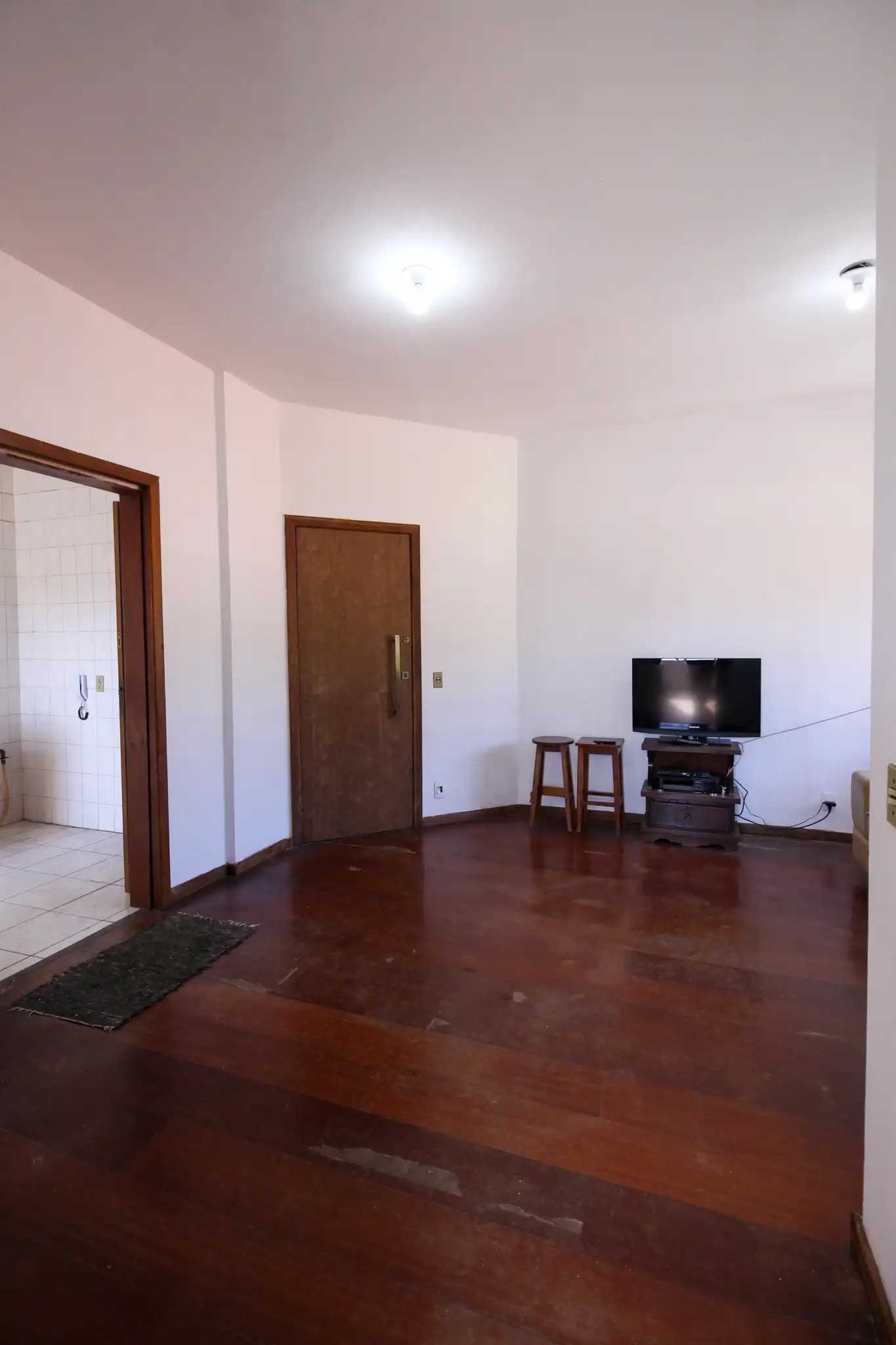 Apartamento à venda com 2 quartos, 55m² - Foto 3