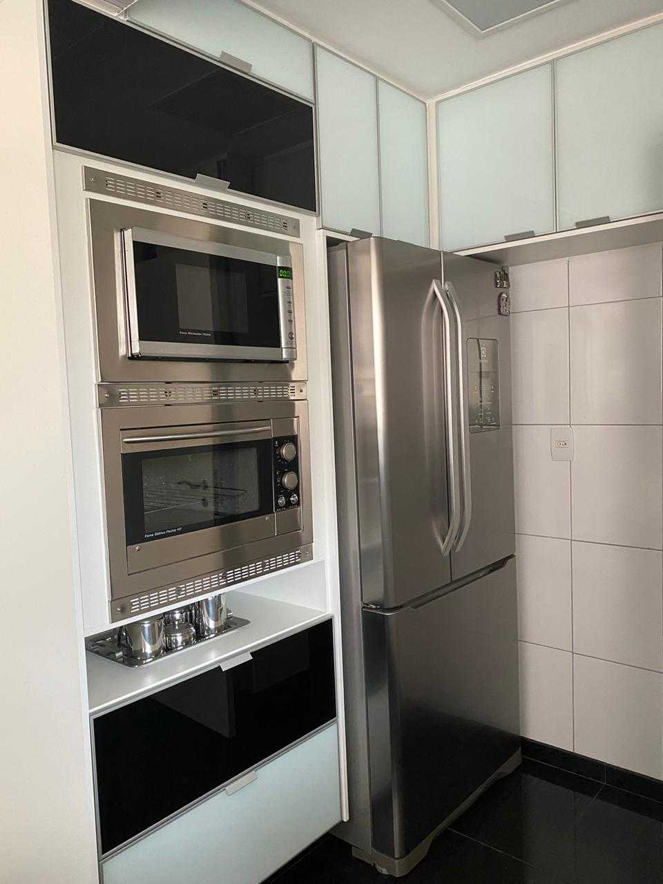 Apartamento à venda com 3 quartos, 157m² - Foto 17