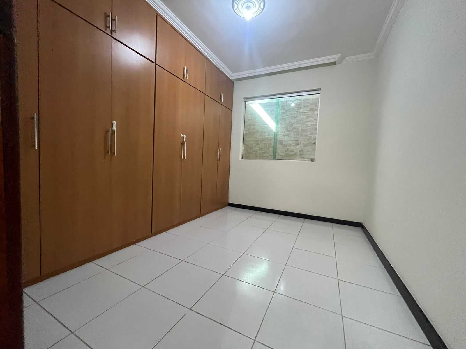 Casa à venda com 2 quartos, 90m² - Foto 17