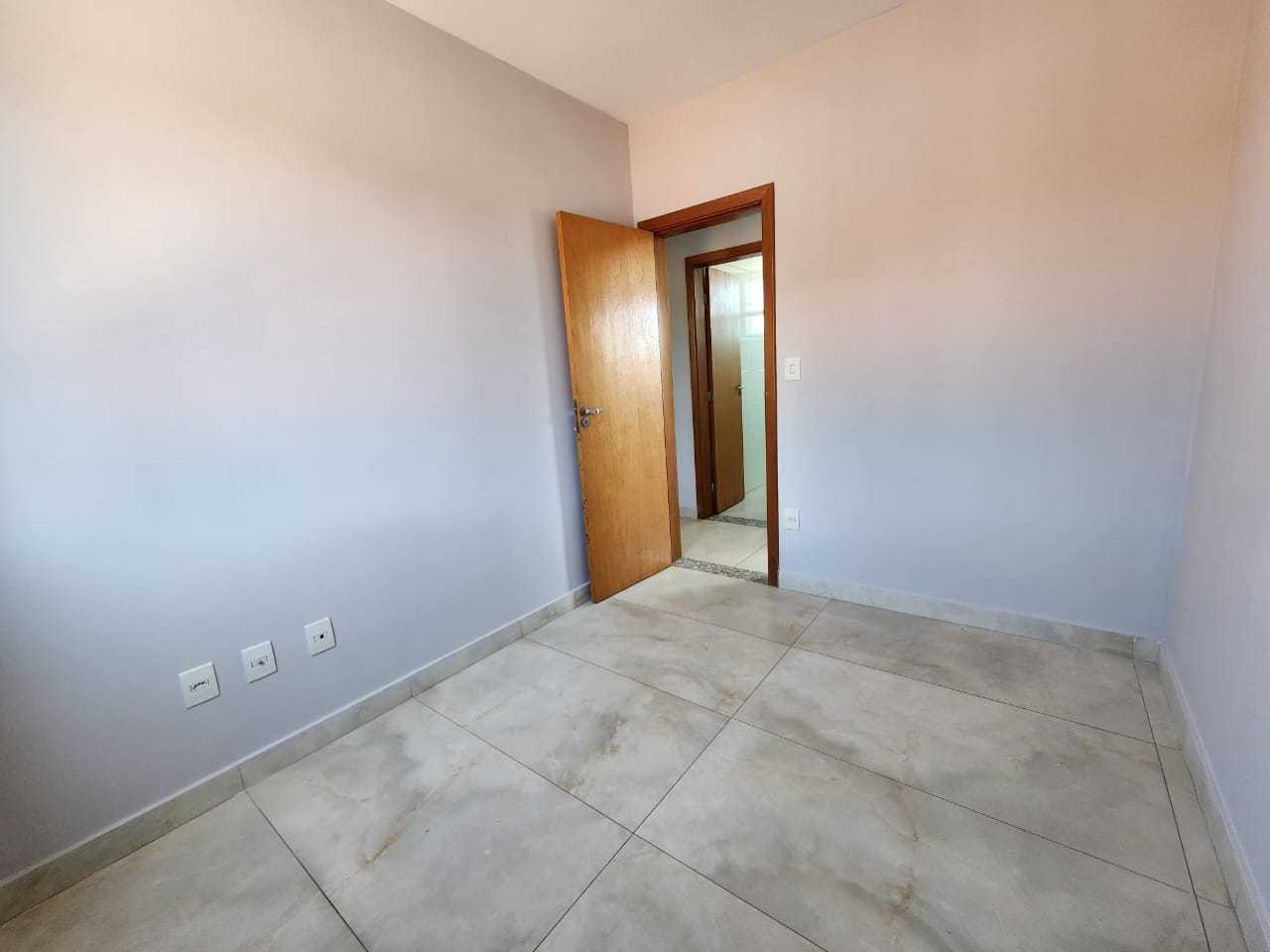 Apartamento à venda com 3 quartos, 74m² - Foto 3