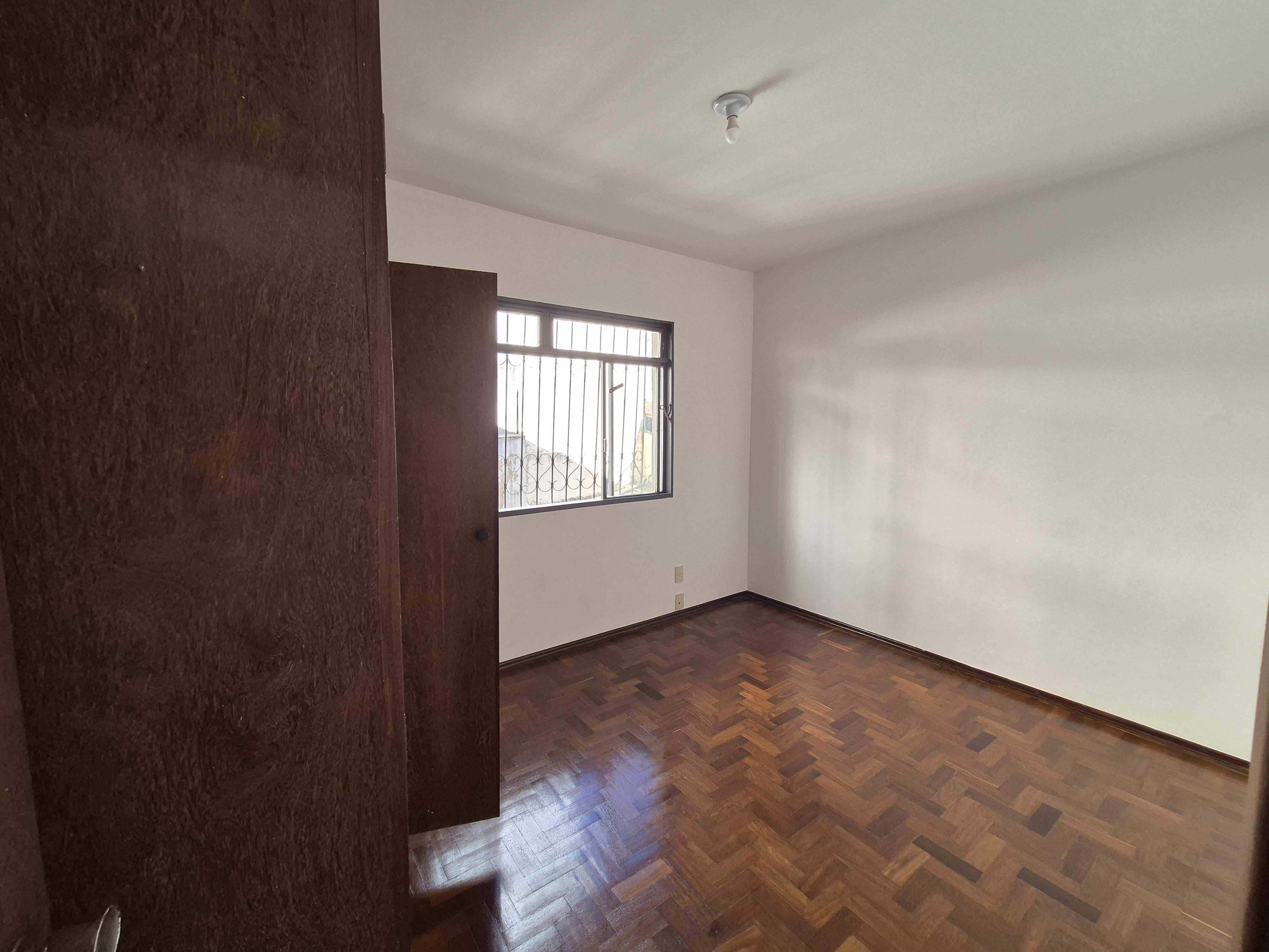 Apartamento à venda com 3 quartos, 100m² - Foto 7