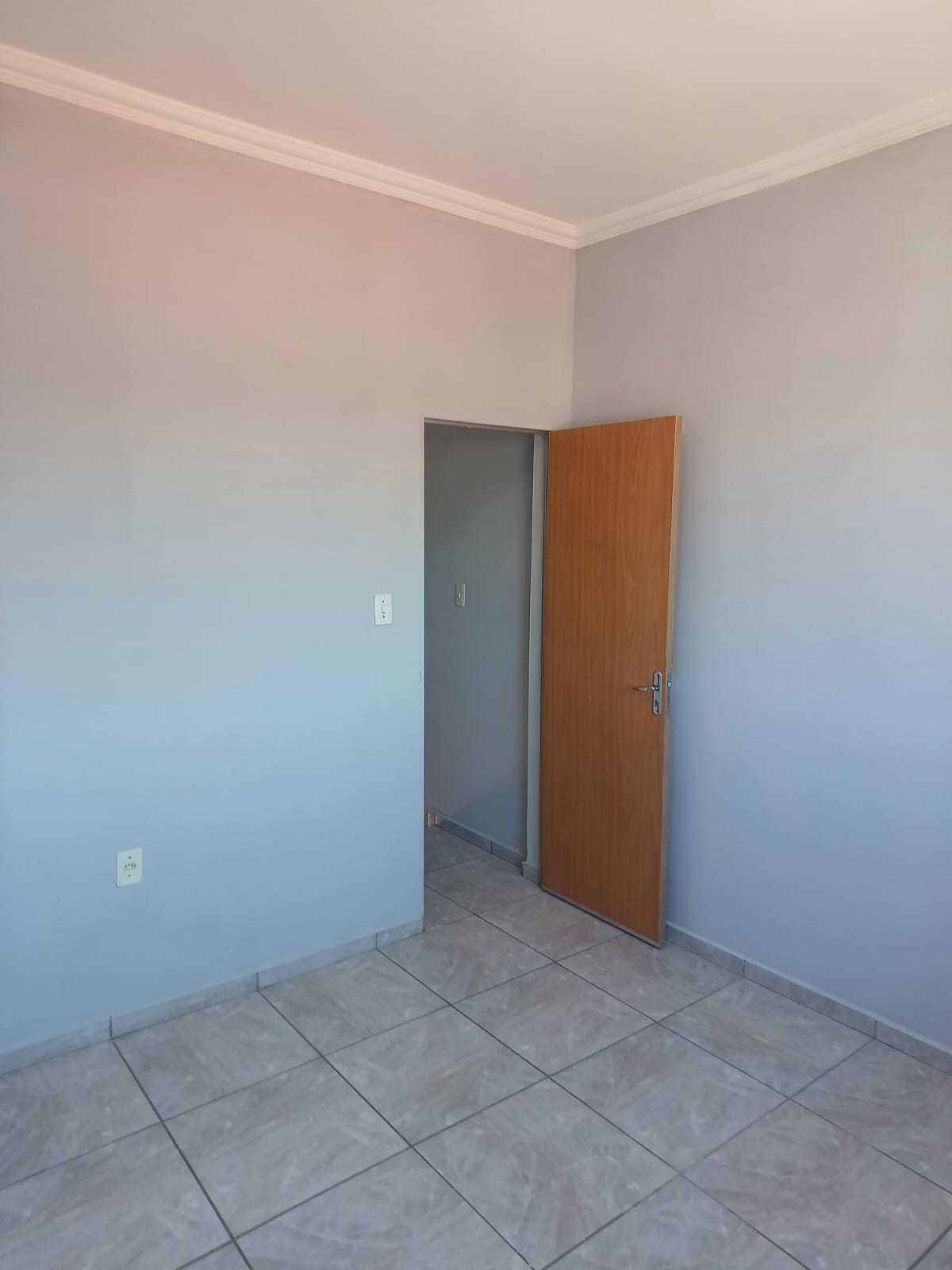 Casa à venda com 2 quartos, 61m² - Foto 7