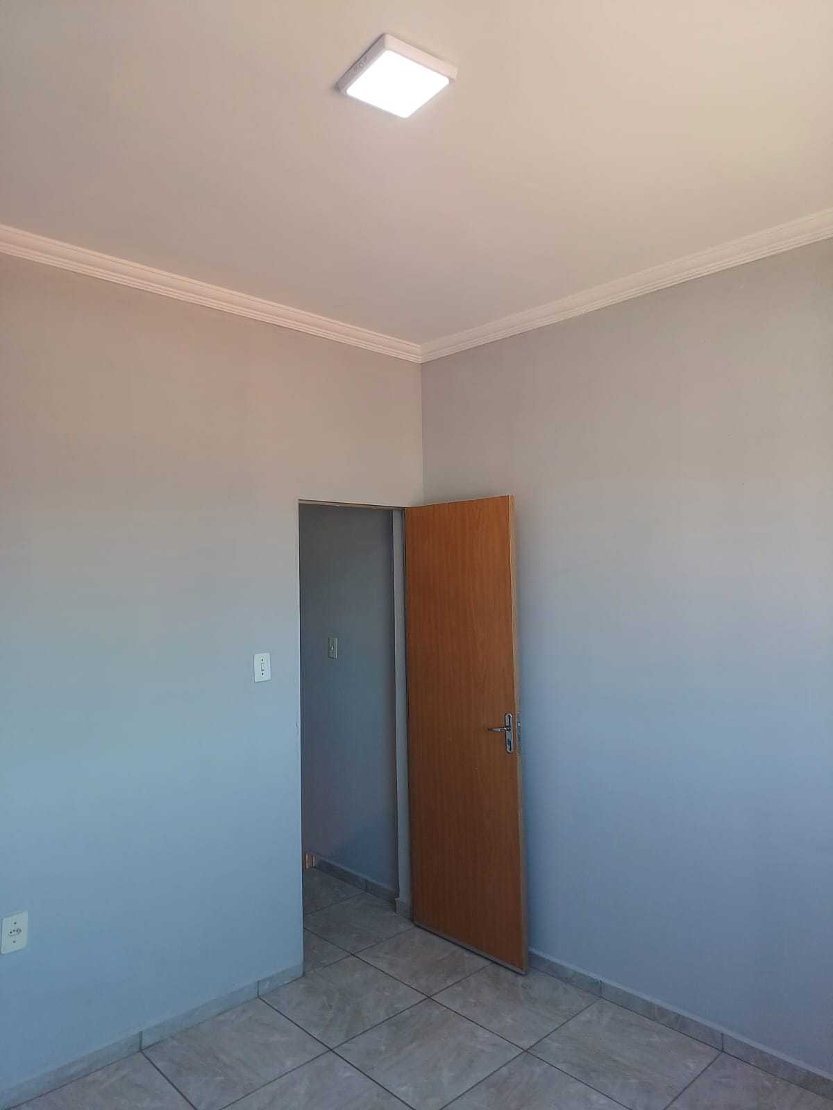 Casa à venda com 2 quartos, 61m² - Foto 8