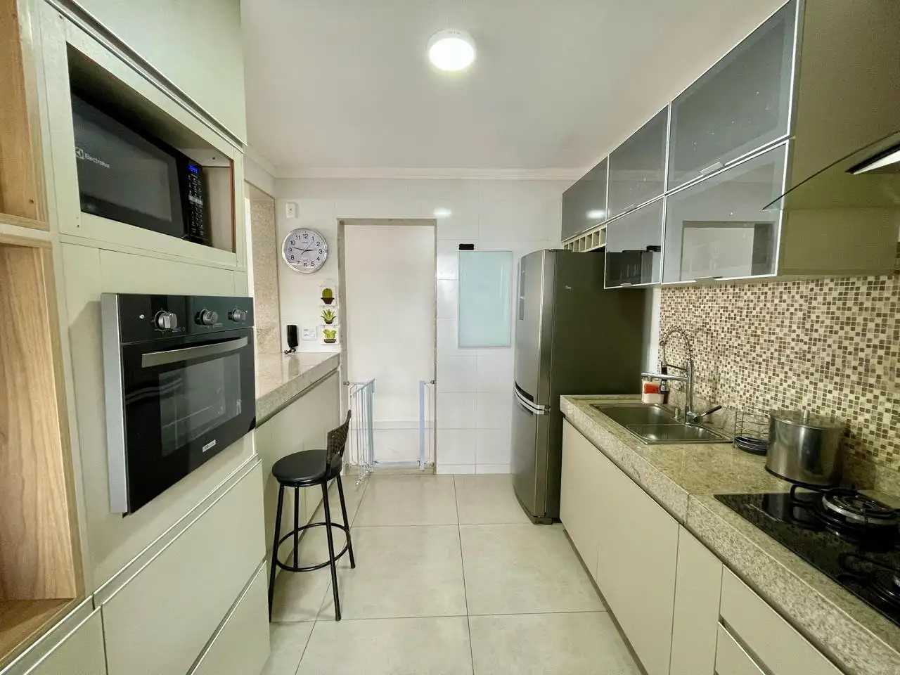 Apartamento à venda com 4 quartos, 127m² - Foto 10