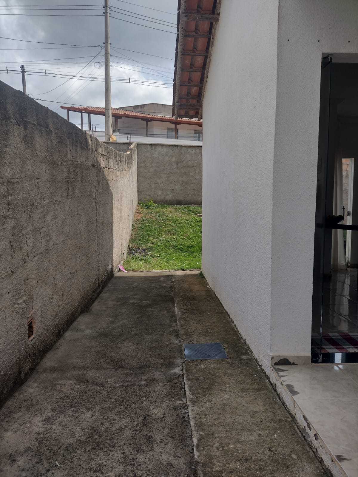 Casa à venda com 2 quartos, 118m² - Foto 3