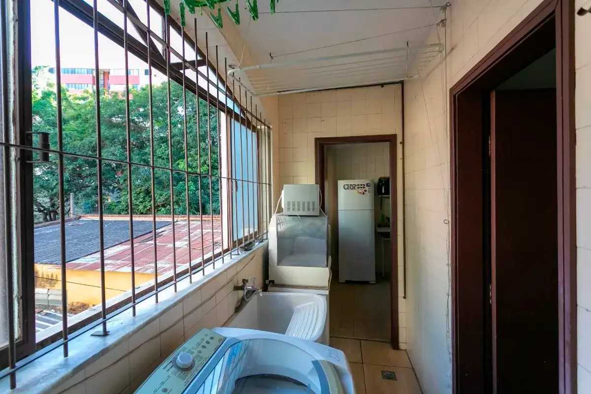 Apartamento à venda com 3 quartos, 110m² - Foto 4