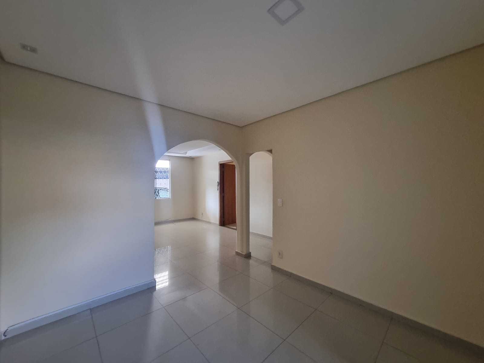 Apartamento à venda com 2 quartos, 66m² - Foto 4