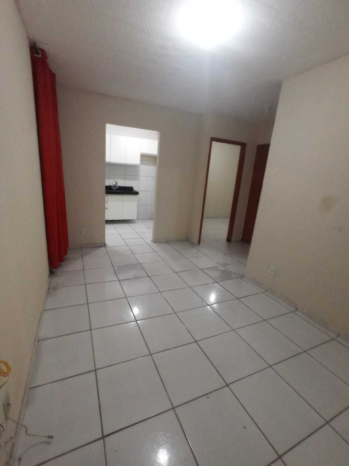 Apartamento à venda com 2 quartos, 42m² - Foto 2