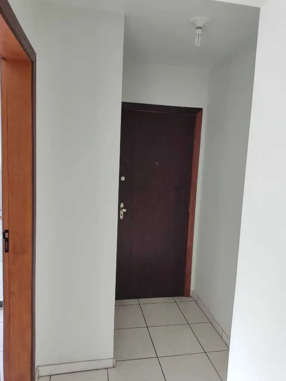 Apartamento à venda com 2 quartos, 60m² - Foto 4