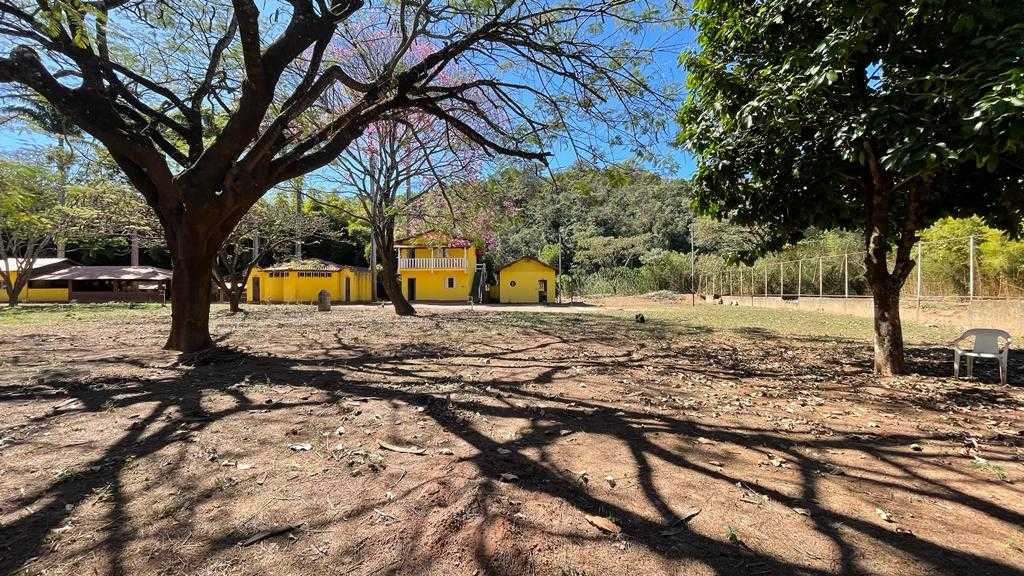 Chácara à venda com 5 quartos, 110m² - Foto 3