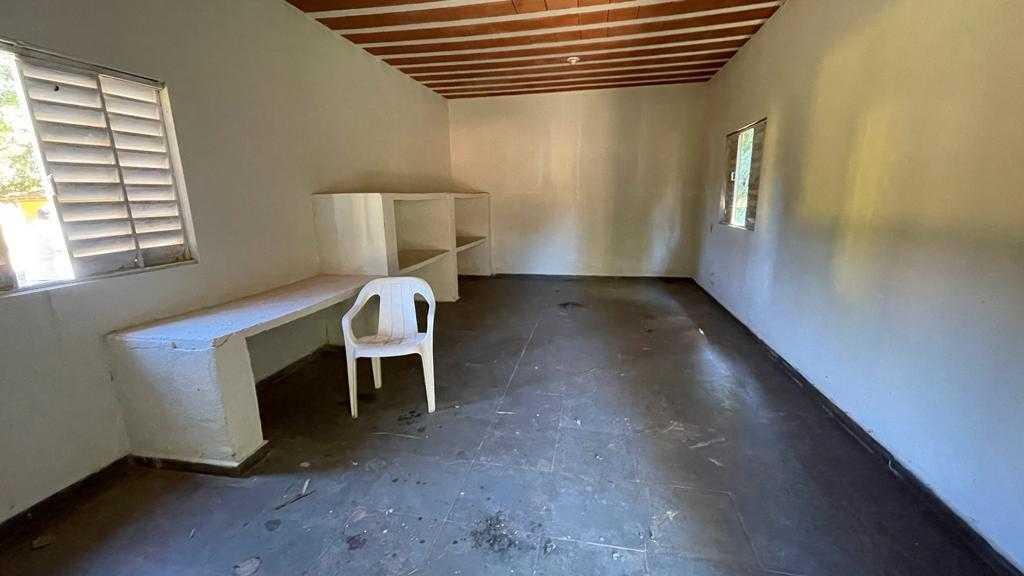 Chácara à venda com 5 quartos, 110m² - Foto 8