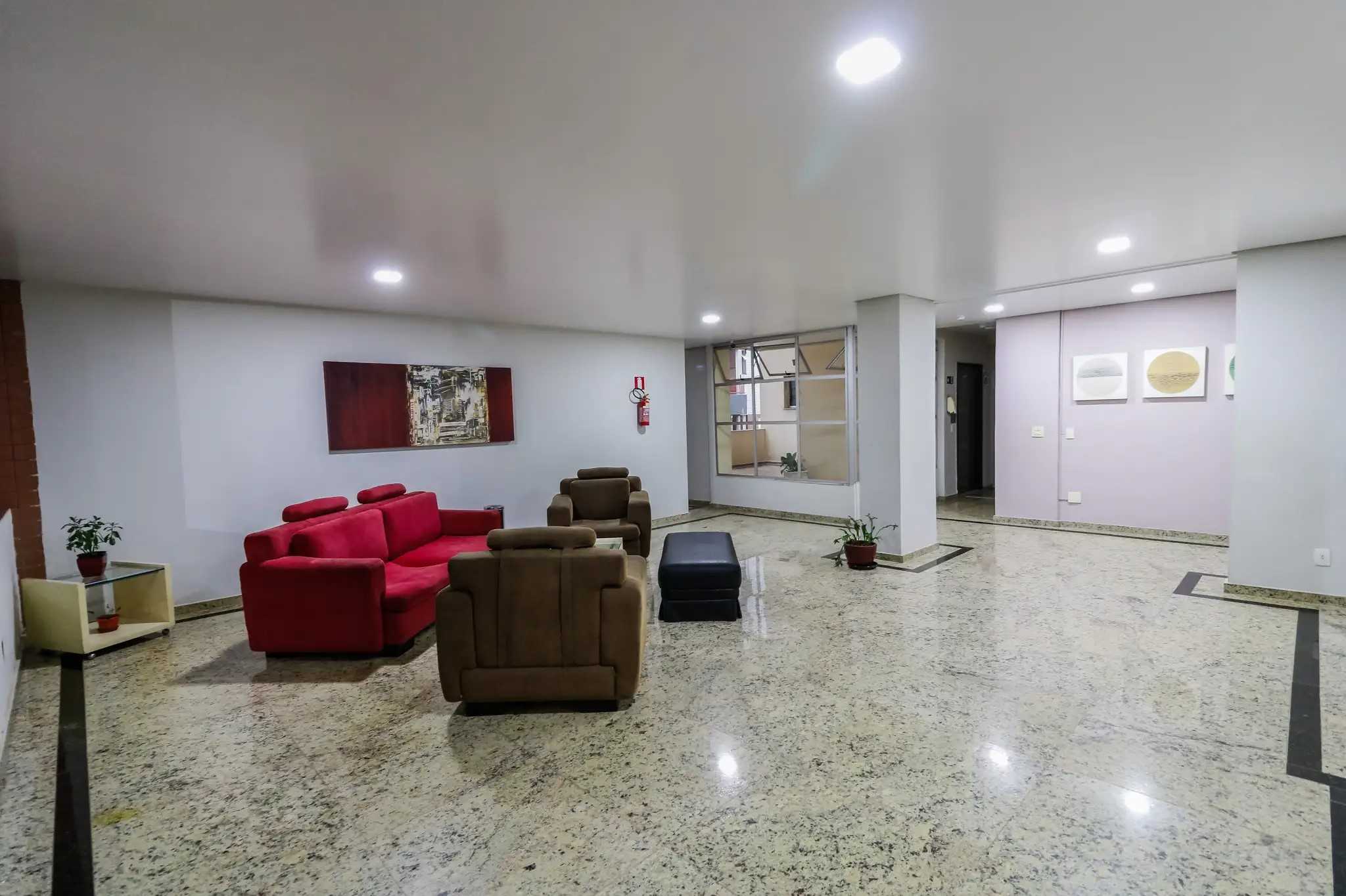 Apartamento à venda com 3 quartos, 70m² - Foto 1