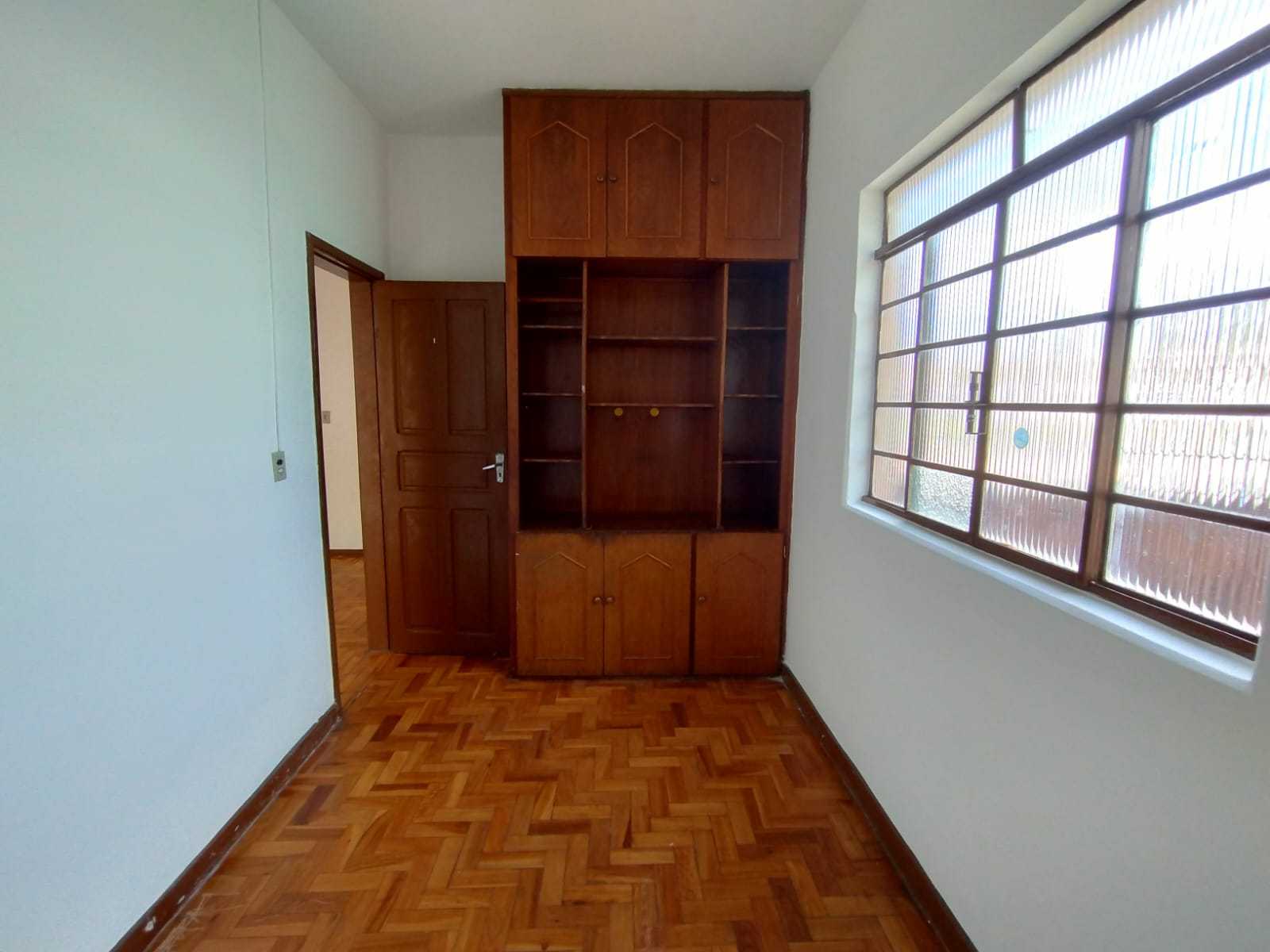 Casa para alugar com 3 quartos, 95m² - Foto 8