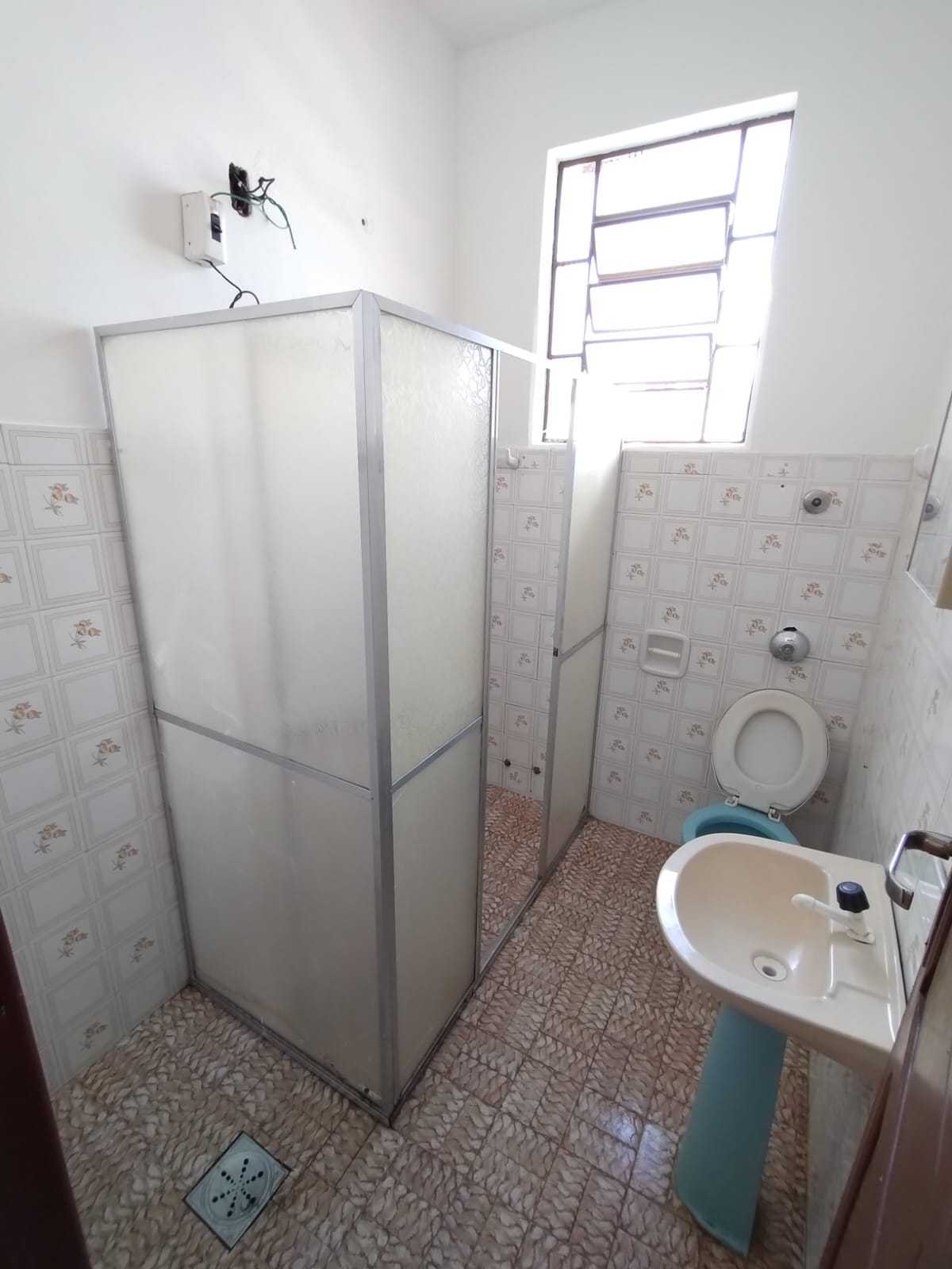 Casa para alugar com 3 quartos, 95m² - Foto 15