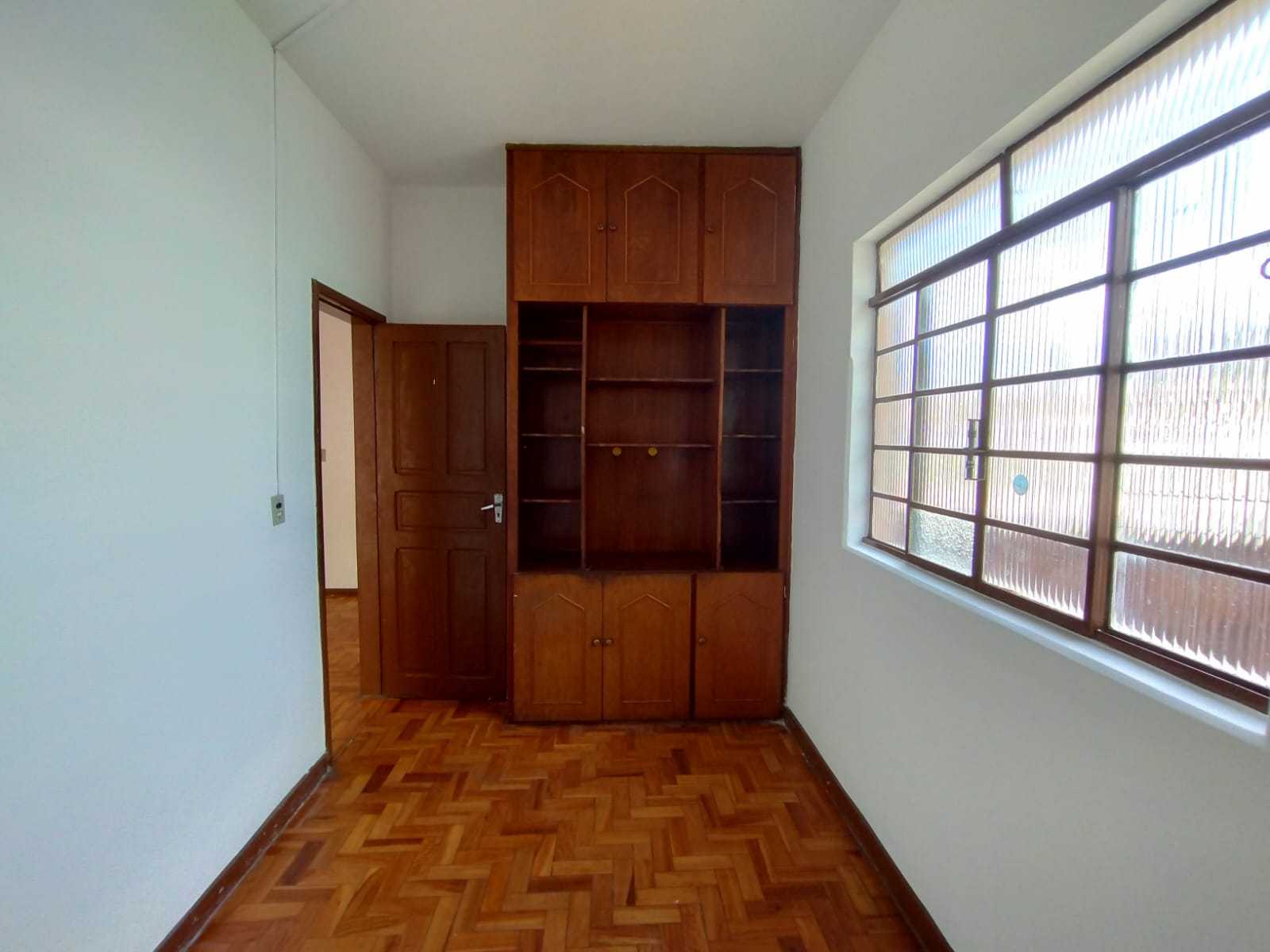 Casa para alugar com 3 quartos, 95m² - Foto 5