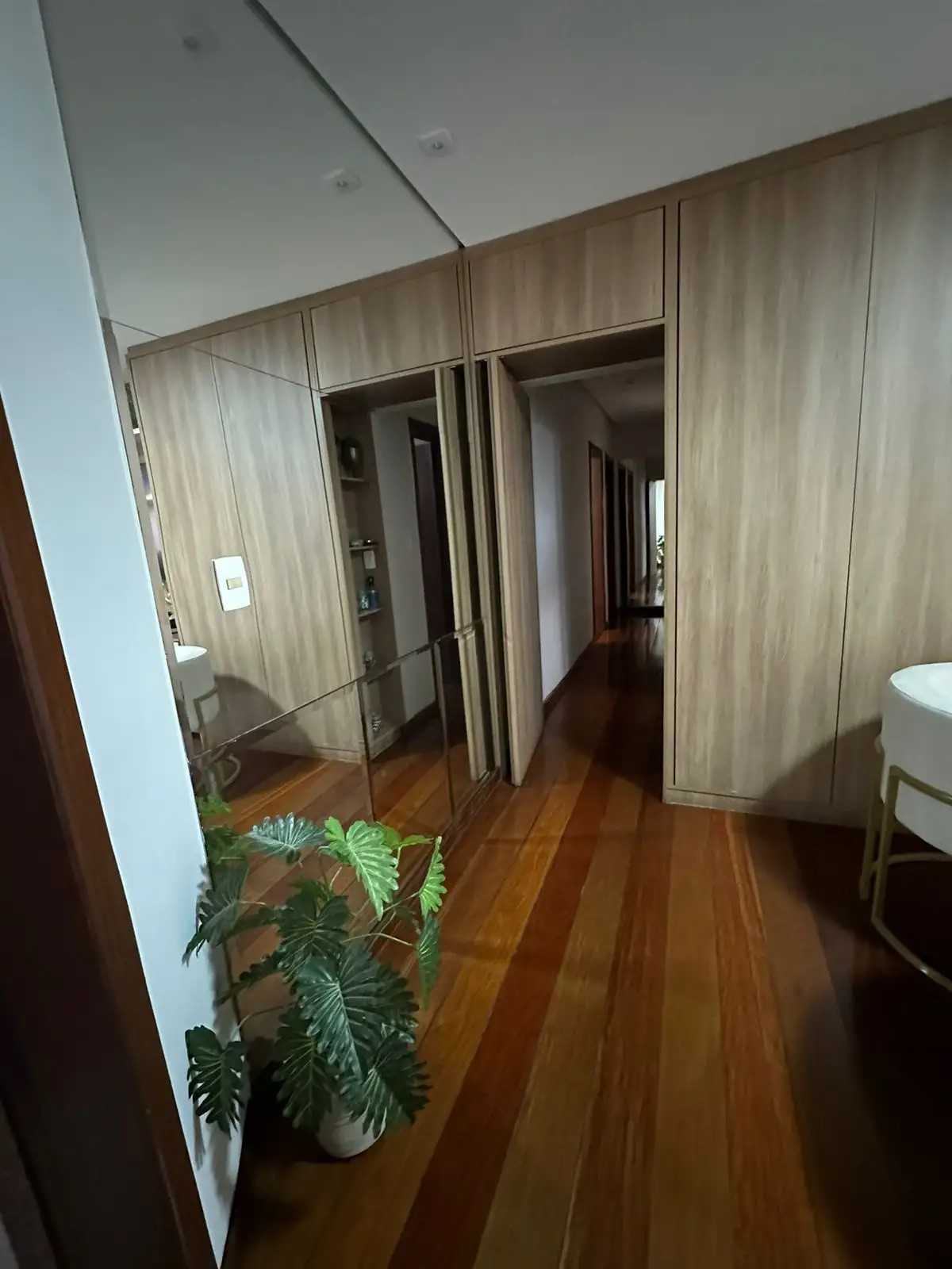 Apartamento à venda com 3 quartos, 130m² - Foto 5