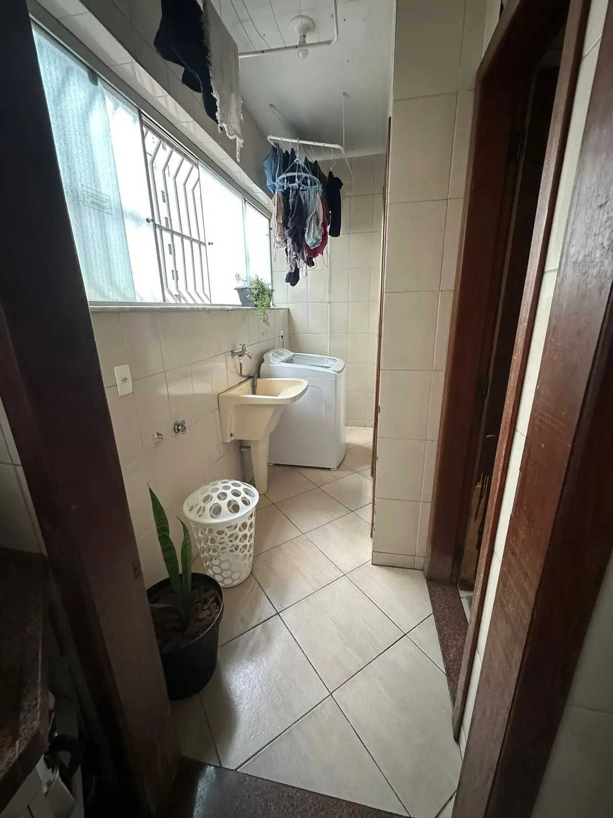 Apartamento à venda com 3 quartos, 130m² - Foto 11