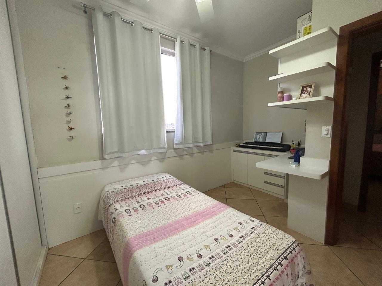 Apartamento à venda com 3 quartos, 167m² - Foto 13