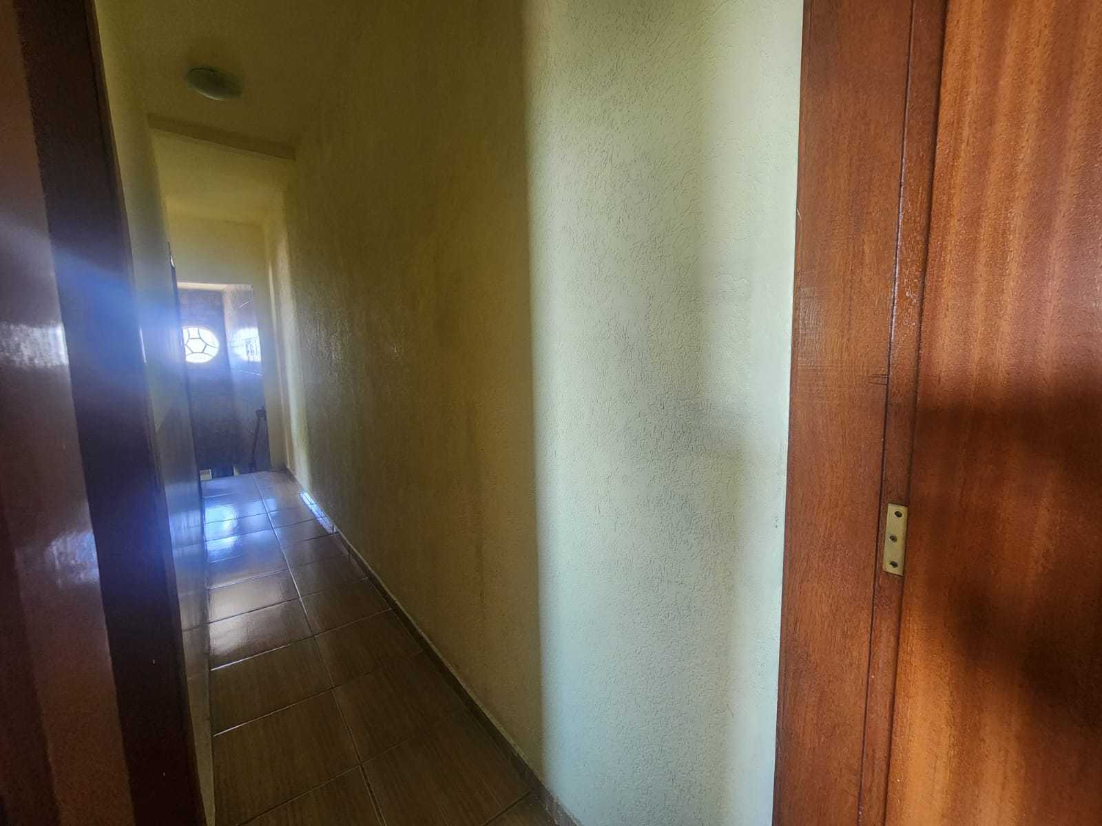 Casa à venda com 8 quartos, 180m² - Foto 19