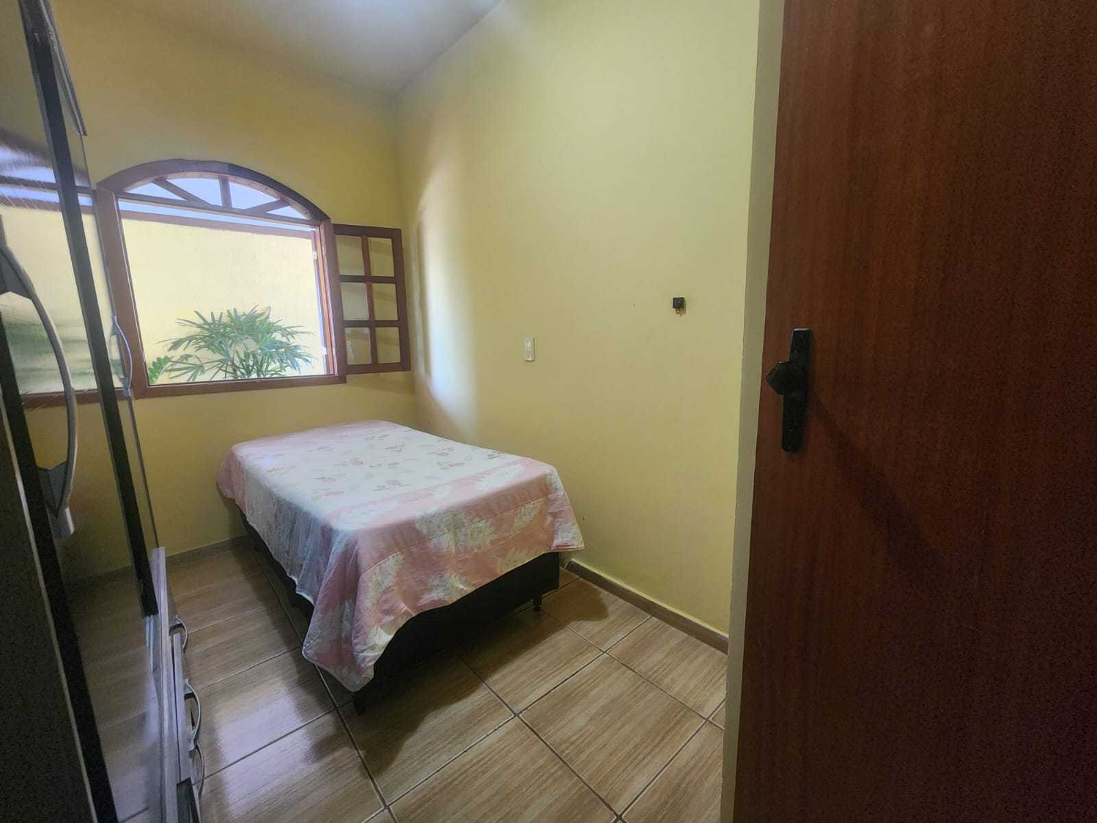 Casa à venda com 8 quartos, 180m² - Foto 14