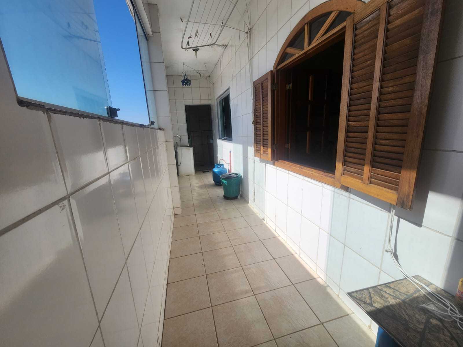 Casa à venda com 8 quartos, 180m² - Foto 11