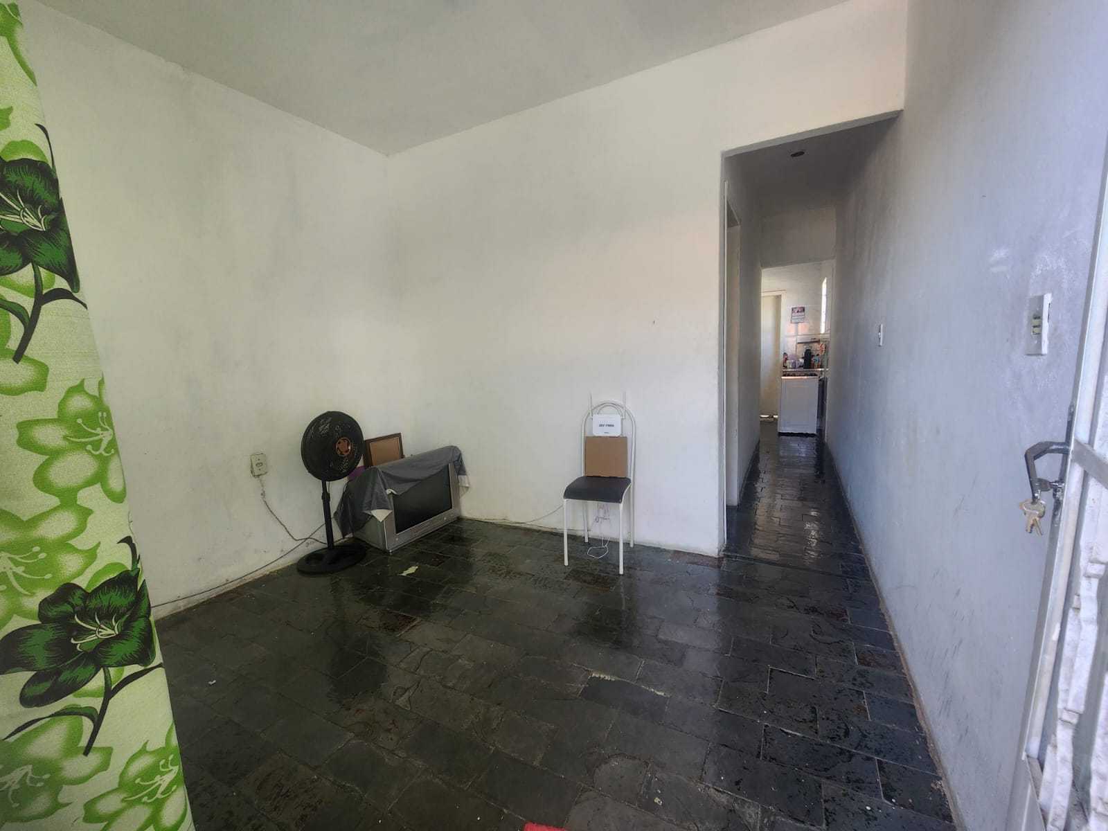 Casa à venda com 8 quartos, 180m² - Foto 25