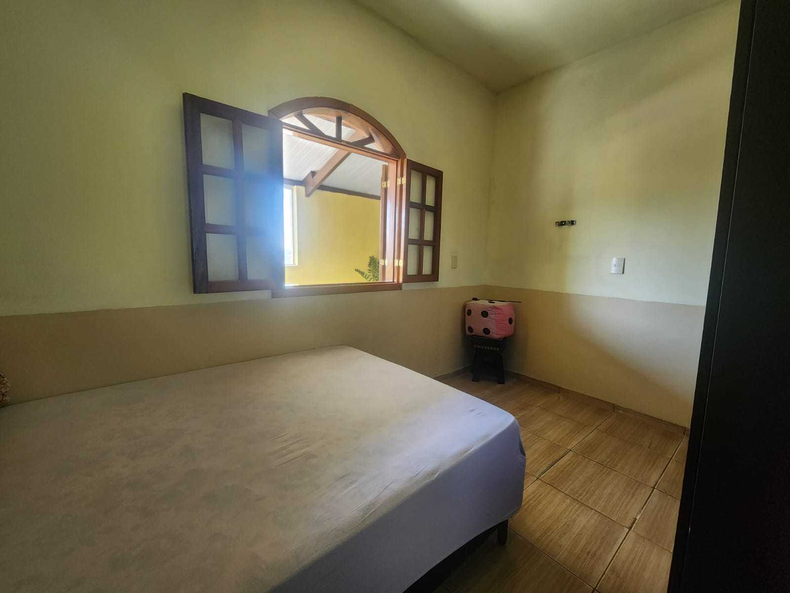 Casa à venda com 8 quartos, 180m² - Foto 15