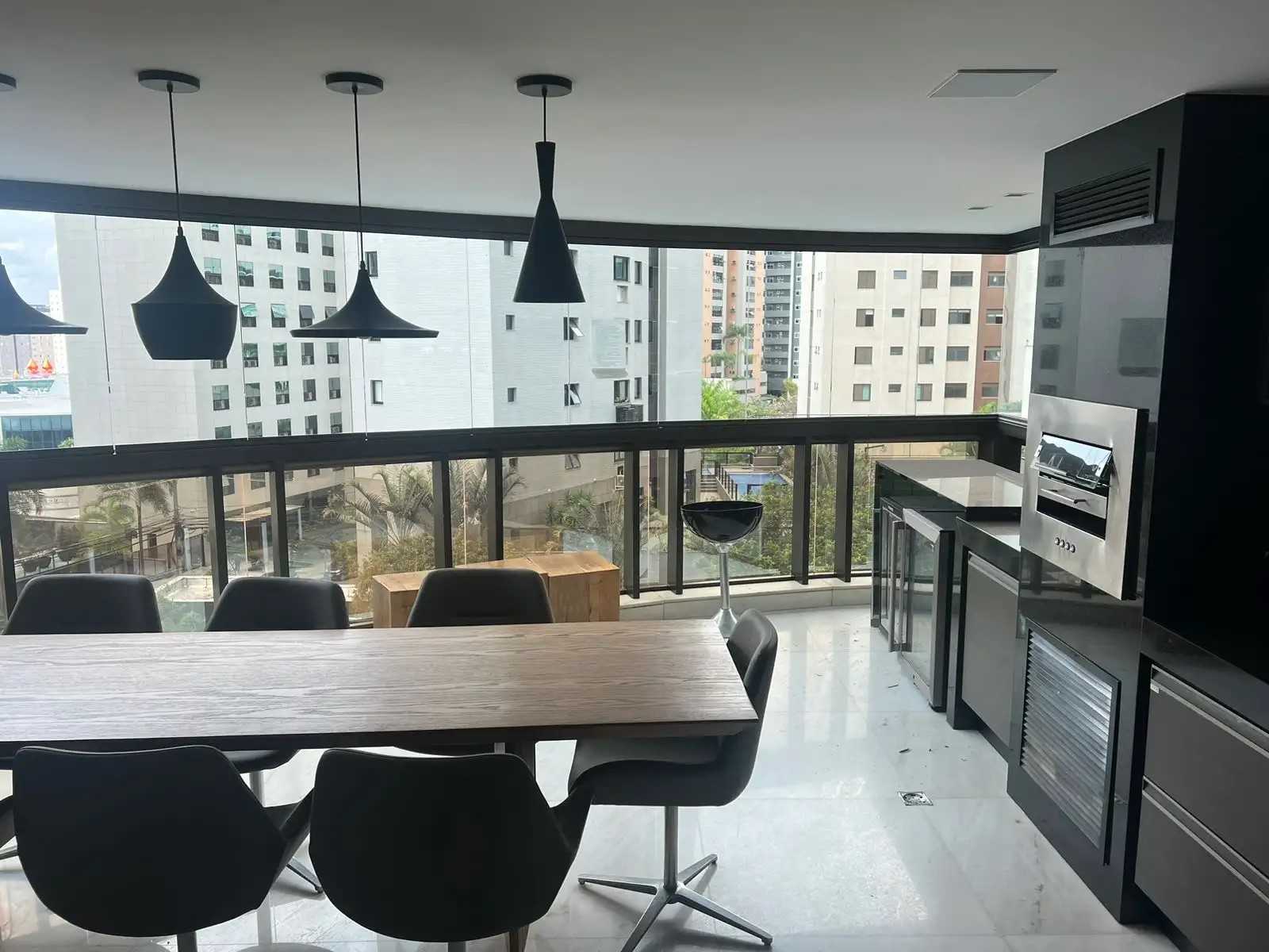 Apartamento à venda com 4 quartos, 275m² - Foto 4