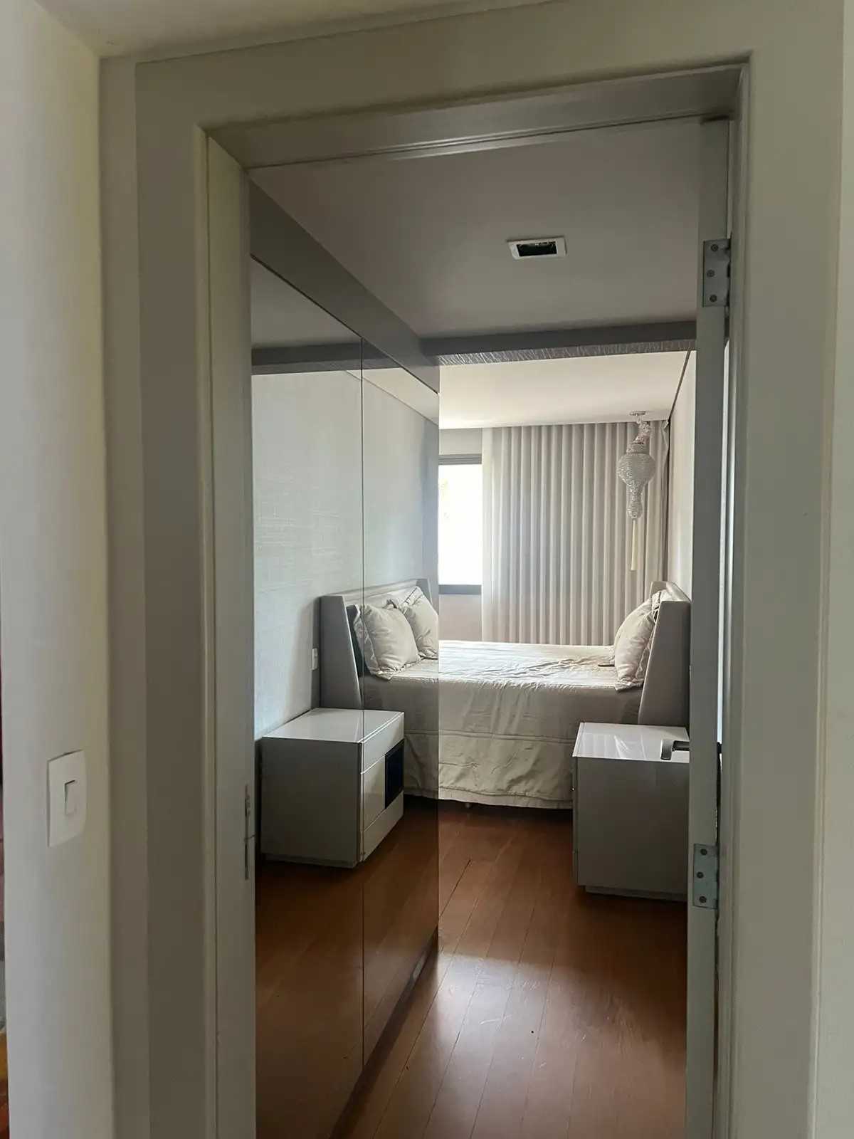 Apartamento à venda com 4 quartos, 275m² - Foto 10