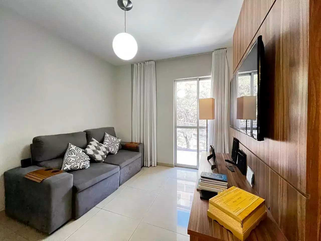 Apartamento à venda com 3 quartos, 80m² - Foto 2