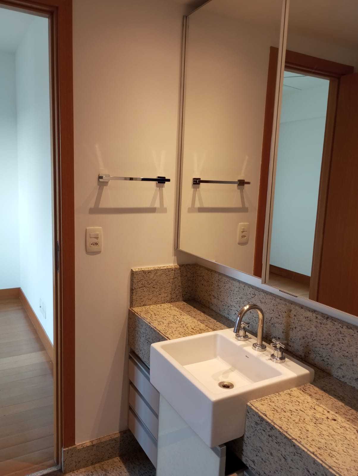 Apartamento à venda com 4 quartos, 220m² - Foto 15