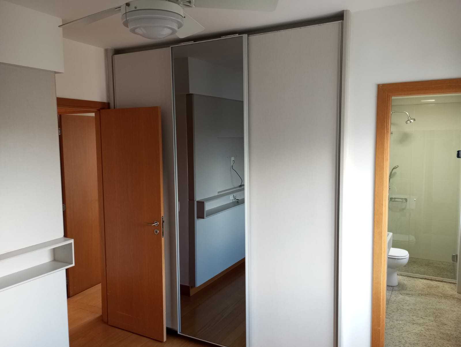 Apartamento à venda com 4 quartos, 220m² - Foto 9