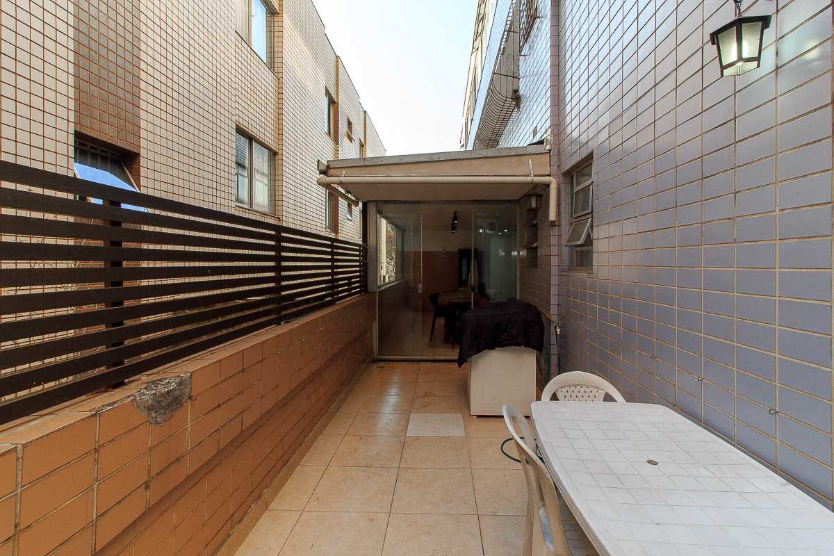 Apartamento à venda com 3 quartos, 118m² - Foto 13